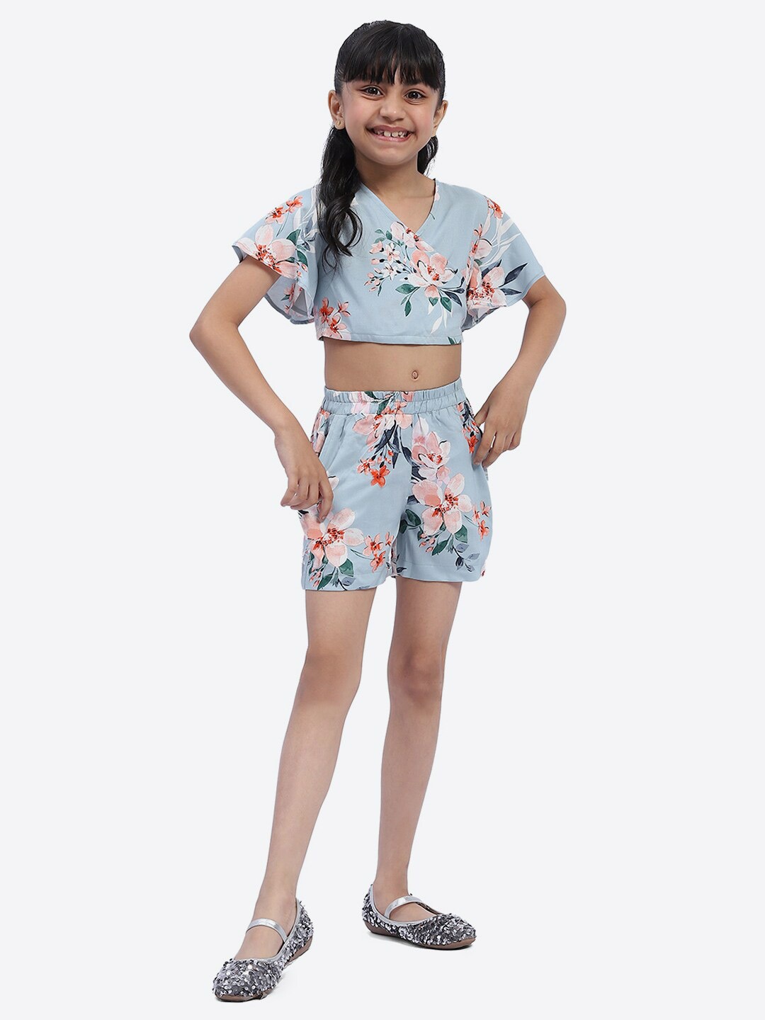 

ShilpShakti Girls Floral Print V-Neck Flared Sleeve Crop Top With Shorts, Blue