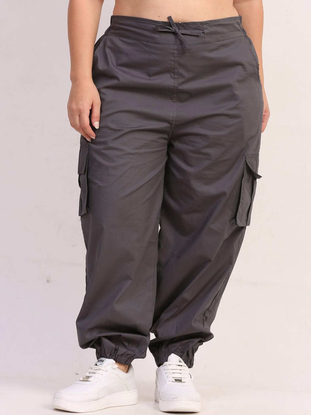 

Jinfo Women Relaxed Slim Fit Easy Wash Cargos, Grey