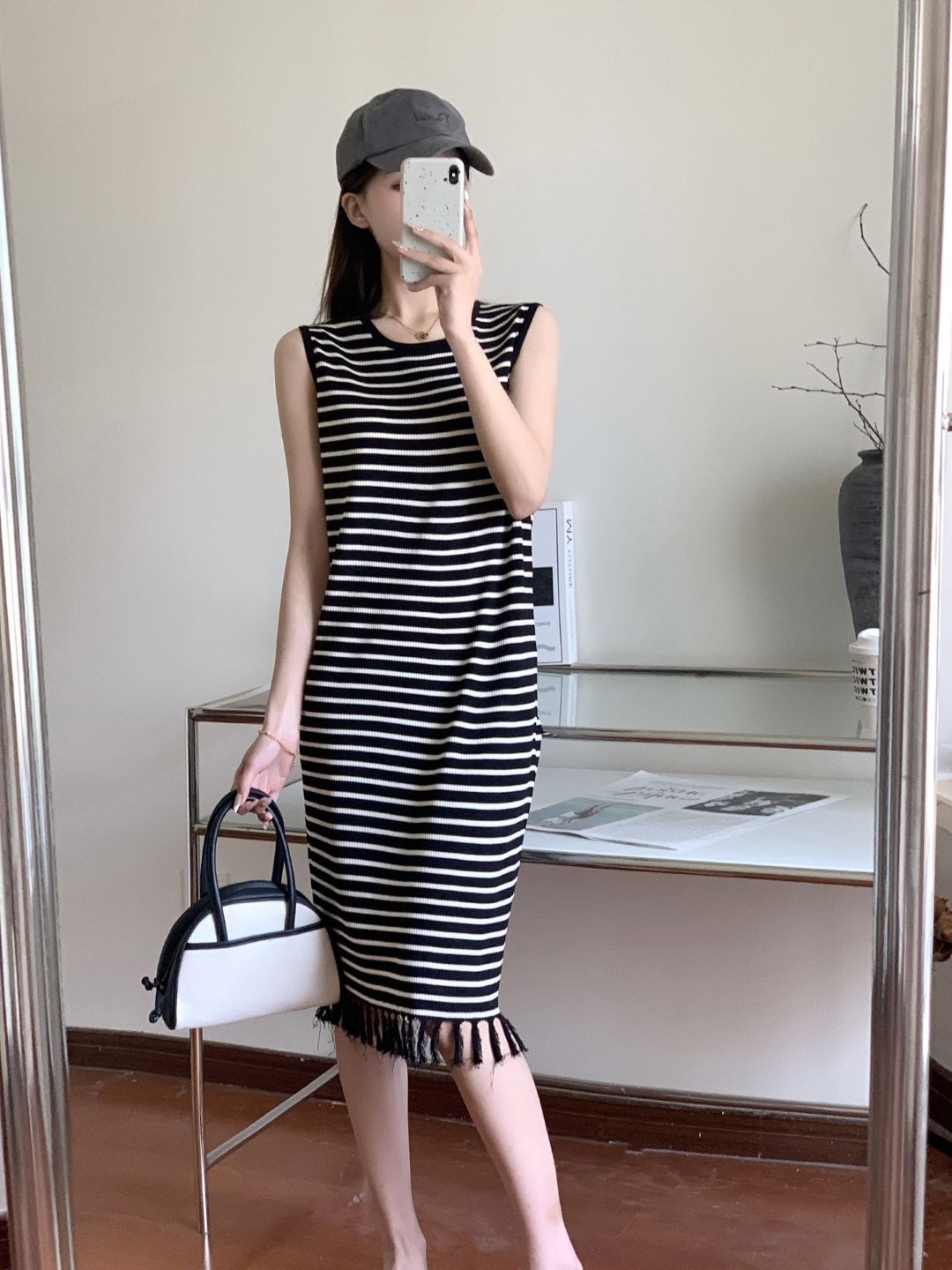 

StyleCast Women Round Neck Striped Sheath Dress, Black