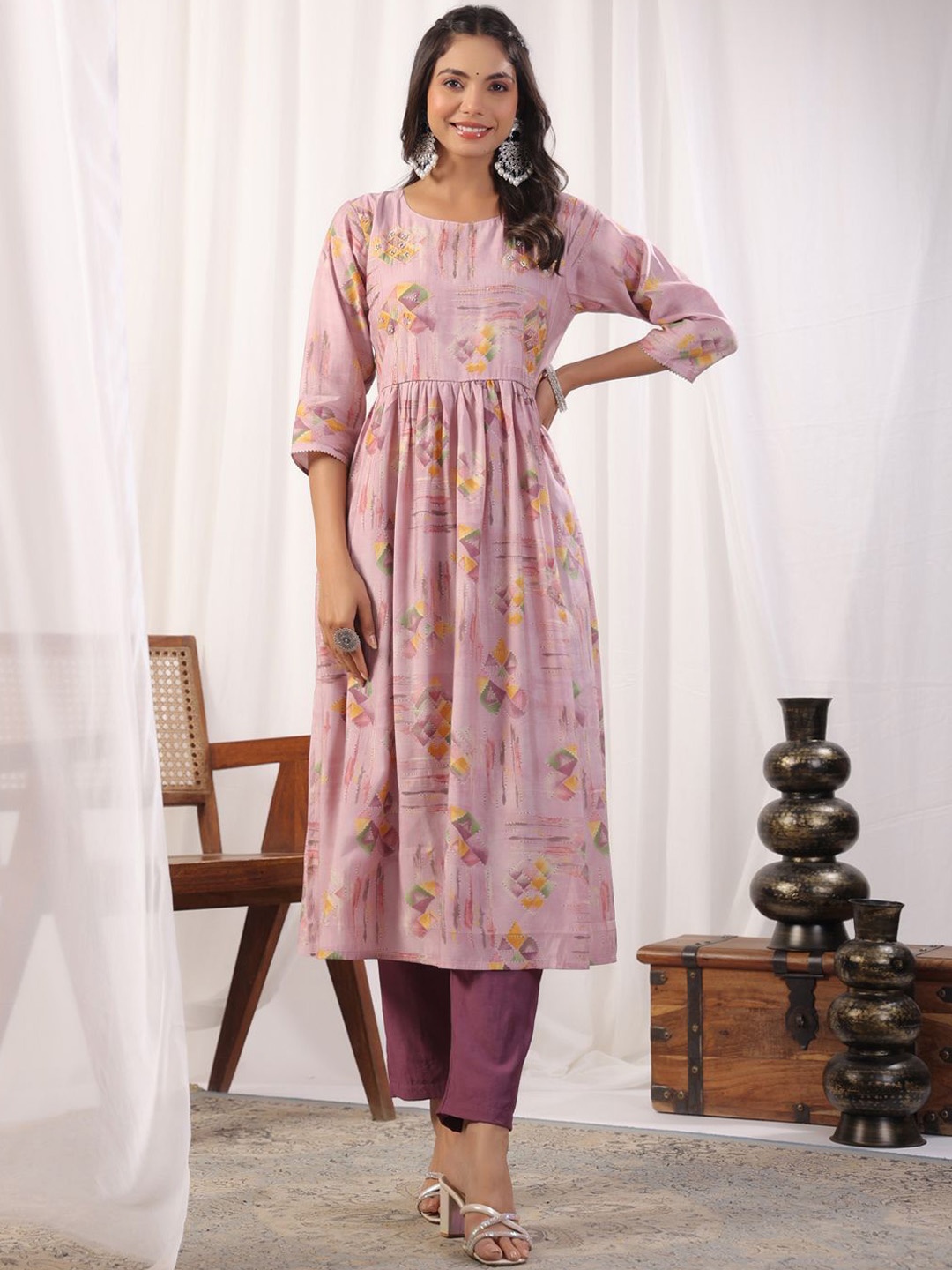 

KALINI Floral Printed Sequinned High Slit Kurta With Trousers, Pink