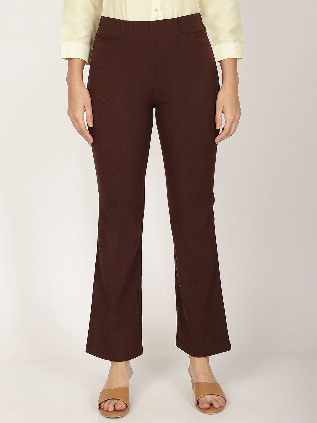 

FUTURO Women Mid-Rise Smart Bootcut Trouser, Brown