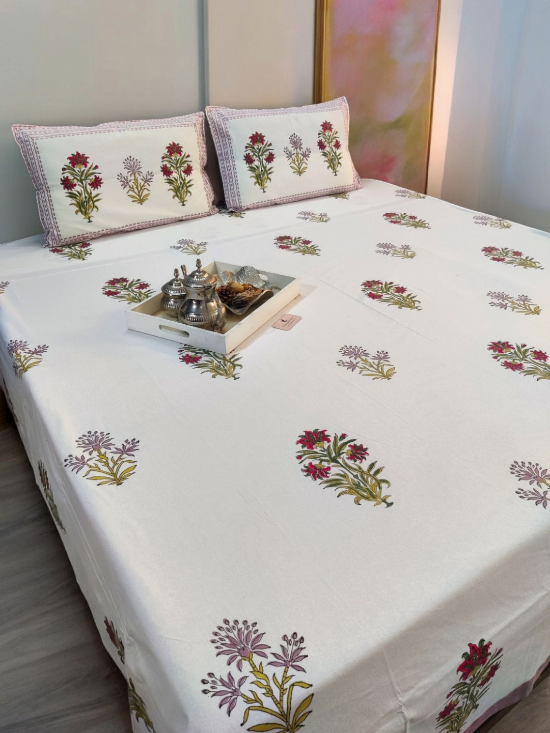 

Feels Like Home Lavender & White Ethnic Motifs 220 TC King Bedsheet with 2 Pillow Covers