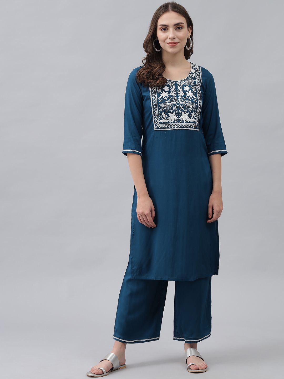 

ANGITA Ethnic Motifs Embroidered round Neck Thread Work Kurta with Palazzos, Navy blue