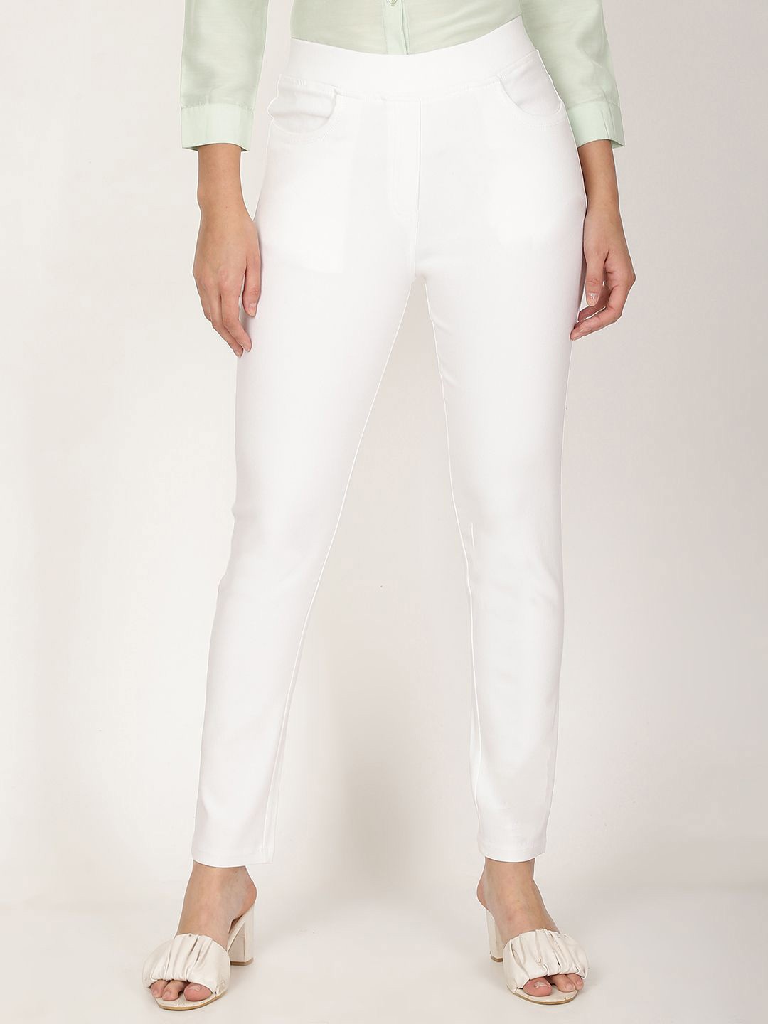

FUTURO Mid Rise Slim Fit Jeggings, White