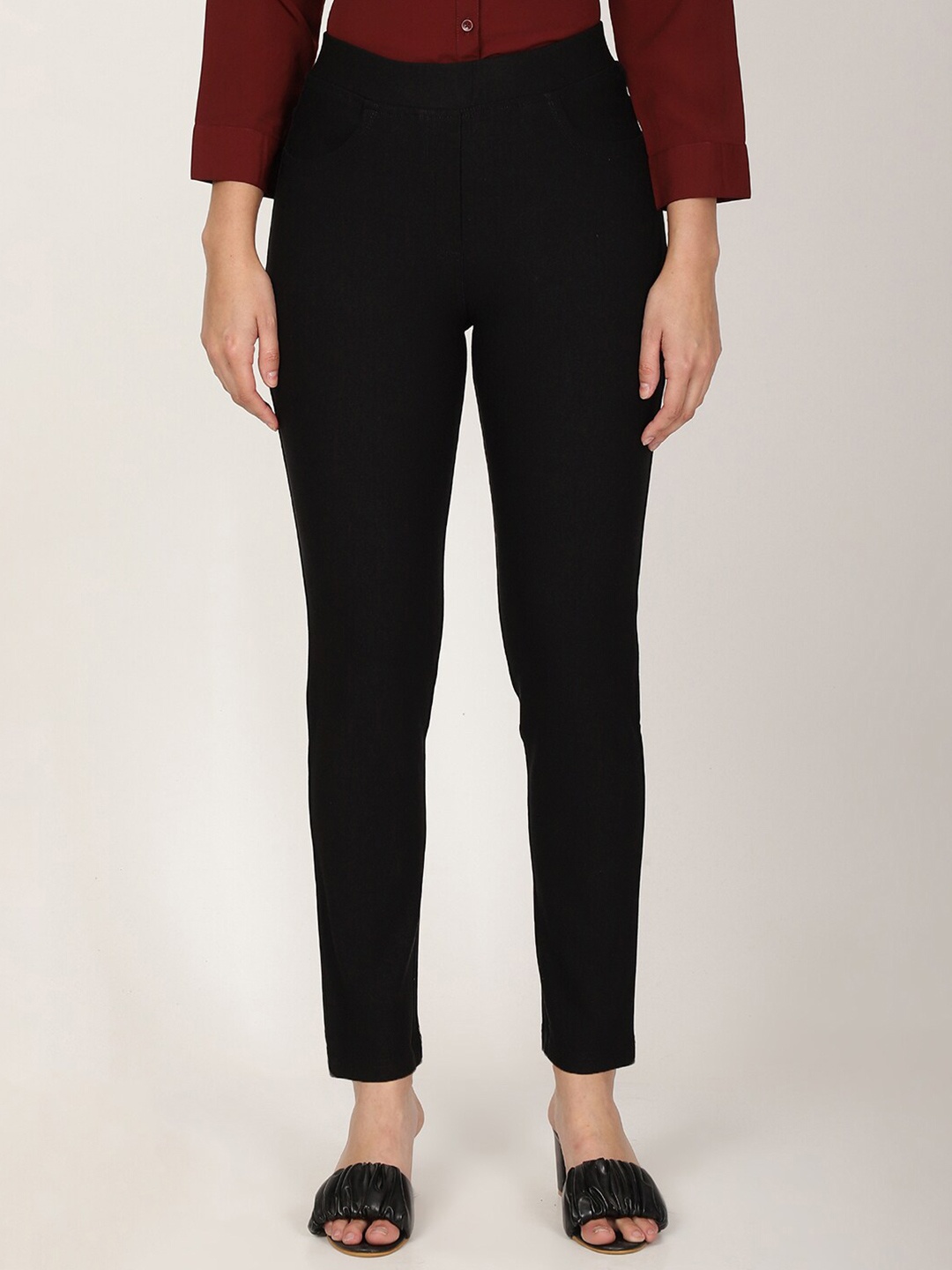 

FUTURO Mid Rise Slim Fit Jeggings, Black