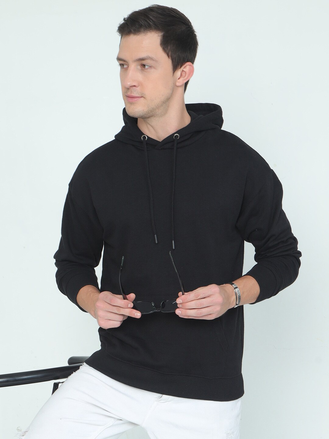 

Dogi Verg Hooded Pullover Cotton Sweatshirt, Black