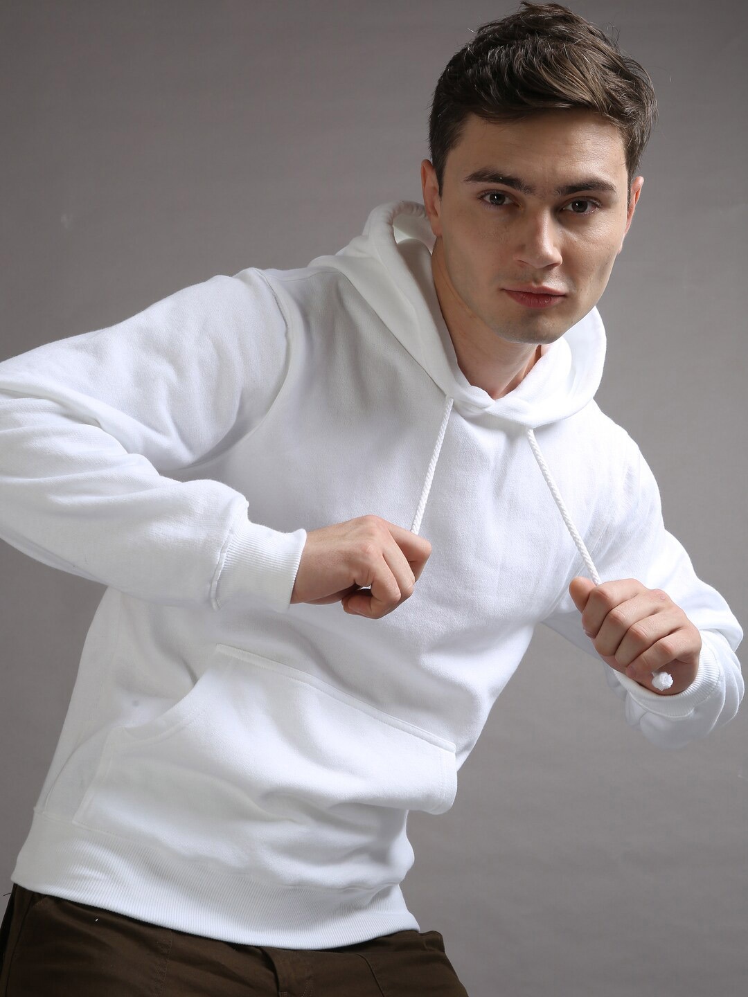 

Dogi Verg Hooded Pullover Cotton Sweatshirt, White
