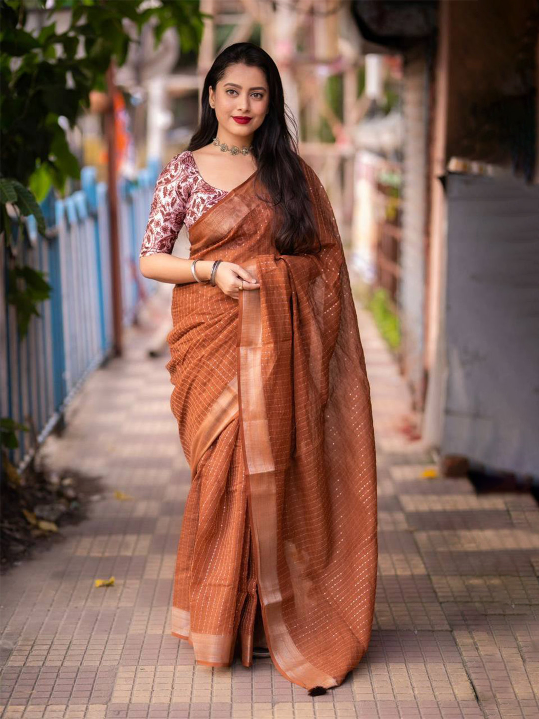

Jinal & Jinal Woven Design Zari Pure Cotton Chanderi Saree, Brown