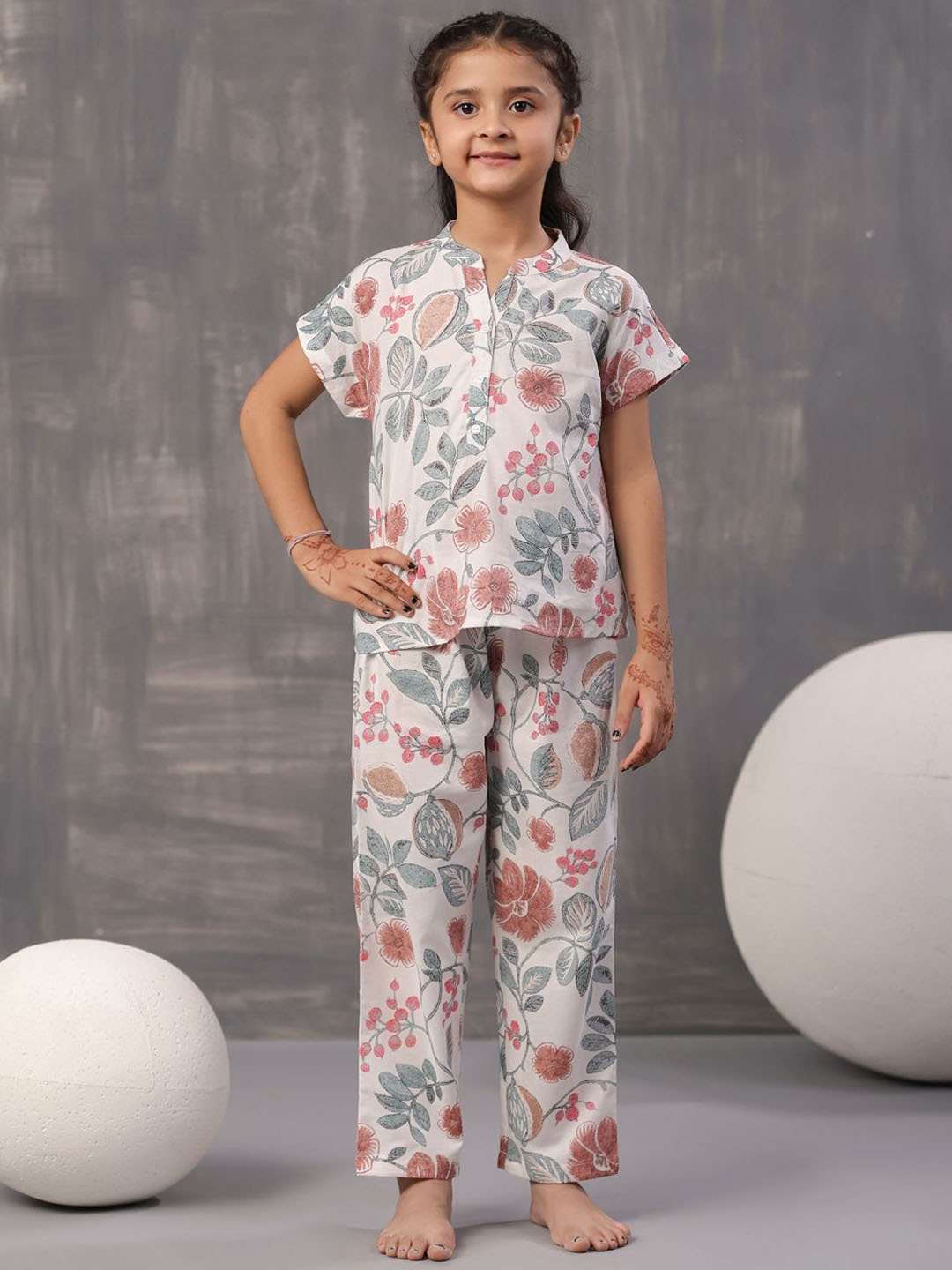 

SANSKRUTIHOMES Girls Printed Pure Cotton Top With Pyjamas, White
