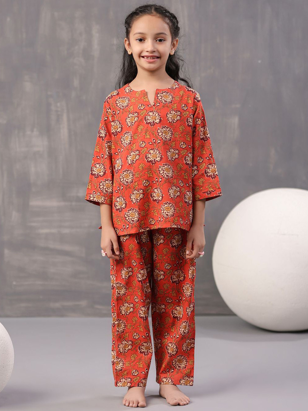 

SANSKRUTIHOMES Girls Floral Printed Pure Cotton Night suit, Orange