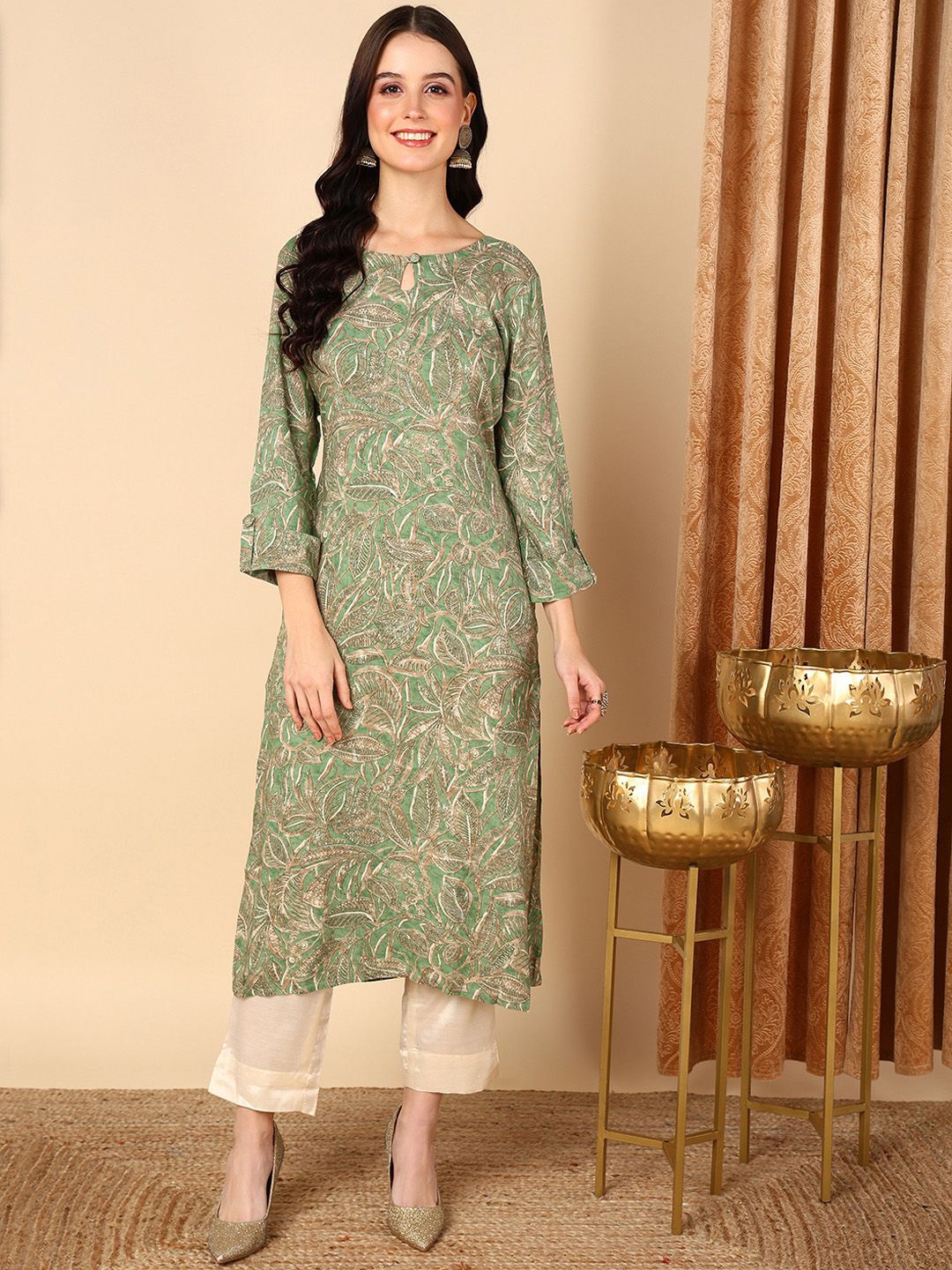 

KALINI Ethnic Motifs Printed Keyhole Neck Straight Kurta, Green