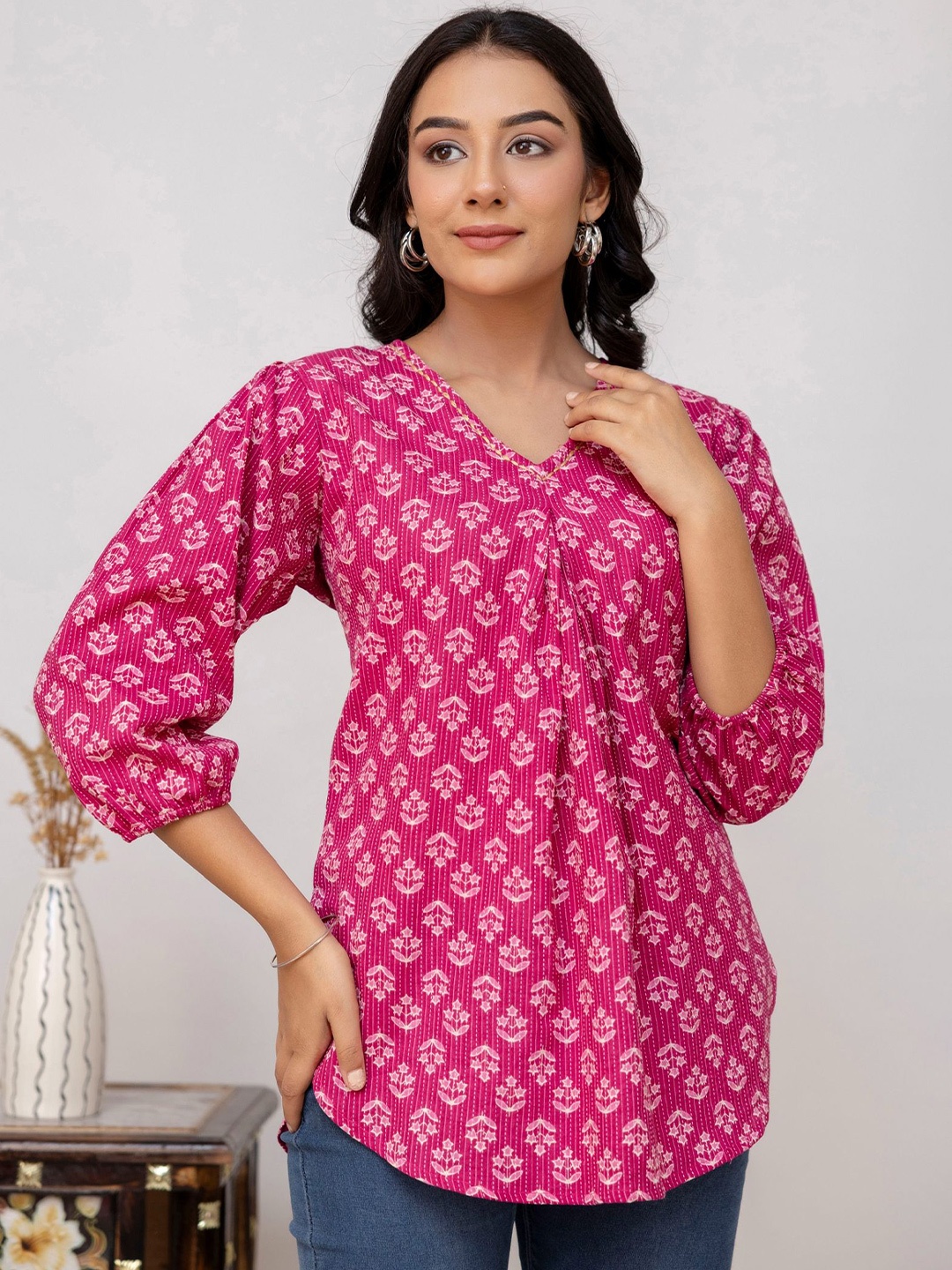 Kohsh Ethnic Motifs Printed V-Neck Kantha Work Pure Cotton Kurti, Pink