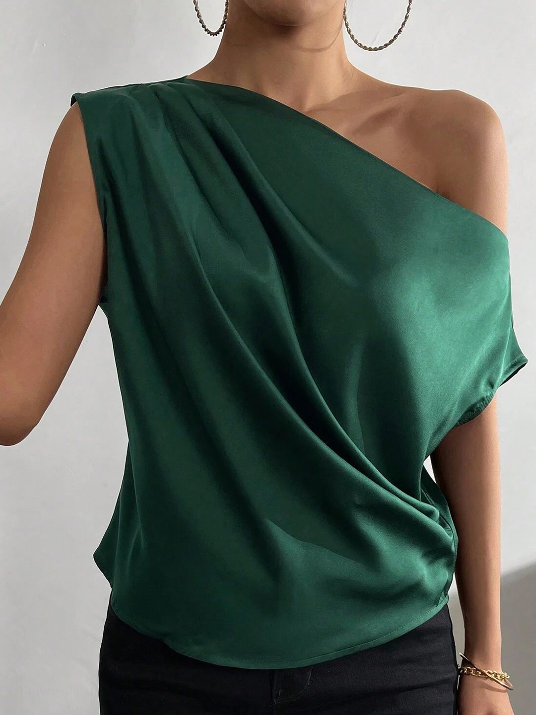 

StyleCast Solid One Shoulder Gathered or Pleated Top, Green