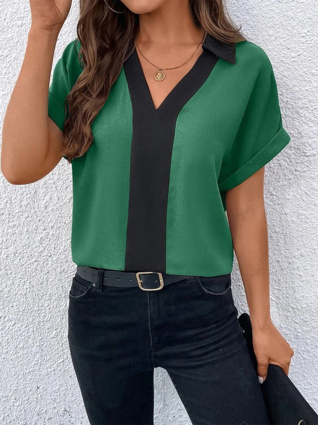 

StyleCast Solid Shirt Collar Colourblocked Top, Green