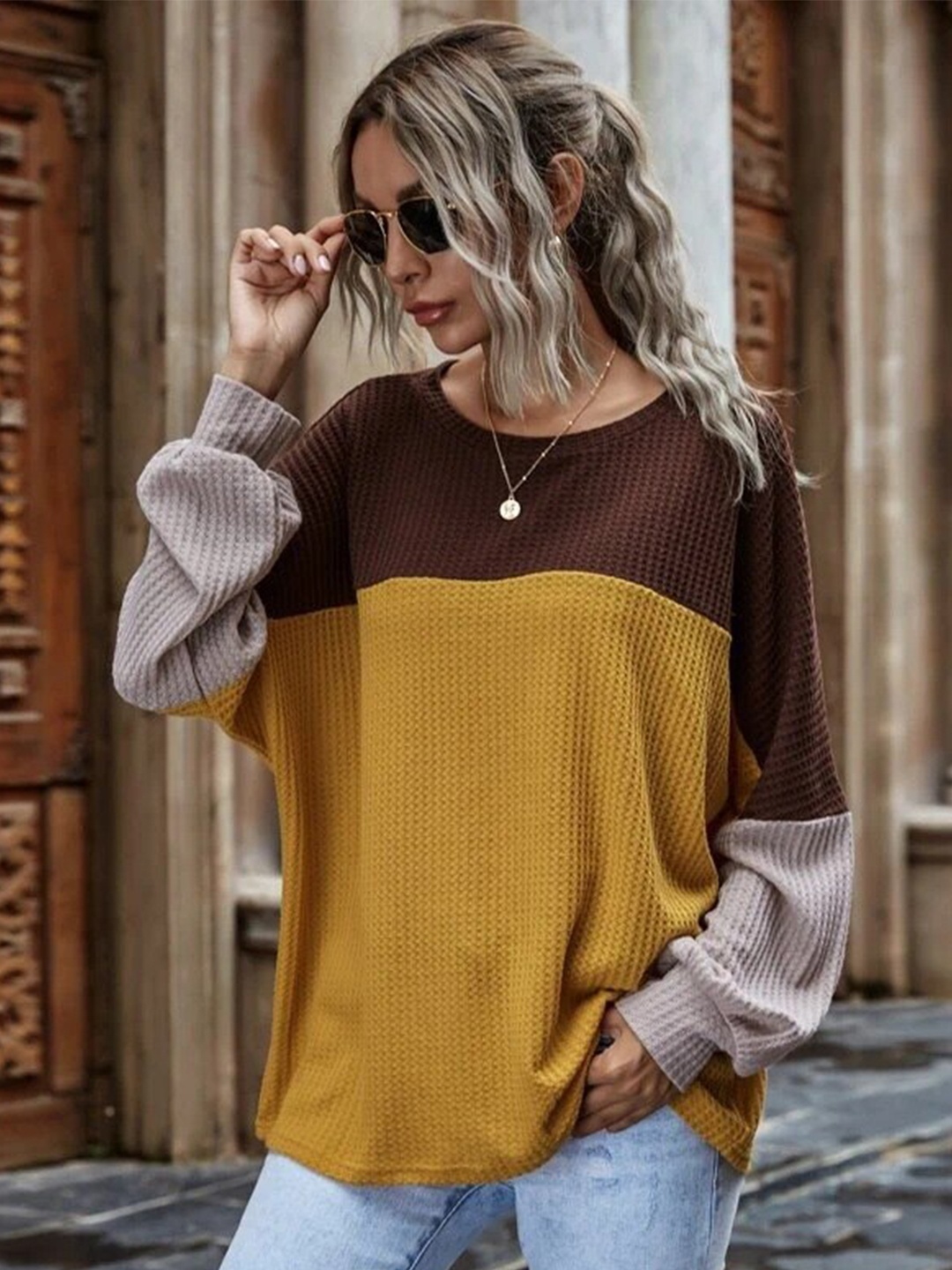 

StyleCast Round Neck Extended Sleeves Colourblocked Top, Yellow