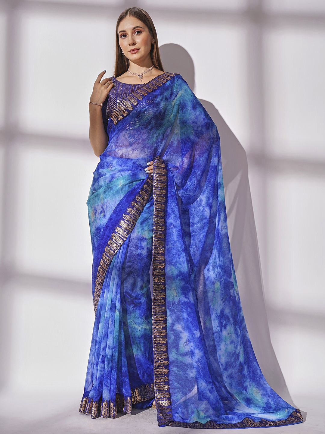 

Ishin Sequinned Saree, Blue