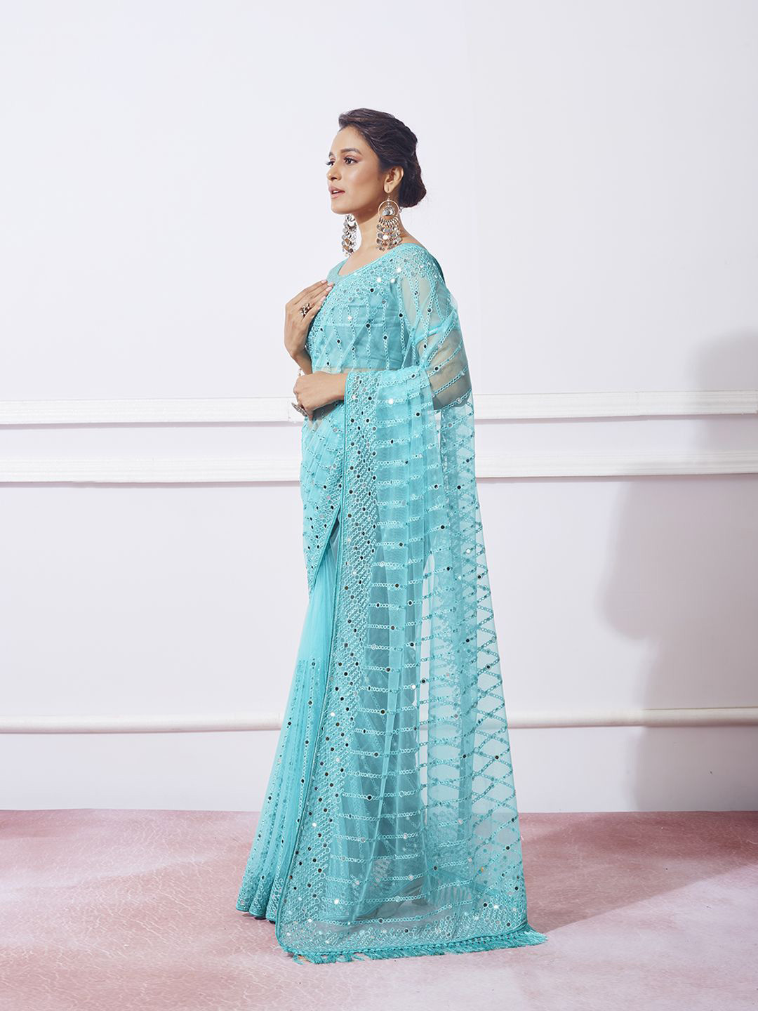 

Ishin Ethnic Motifs Mirror Work Net Saree, Turquoise blue