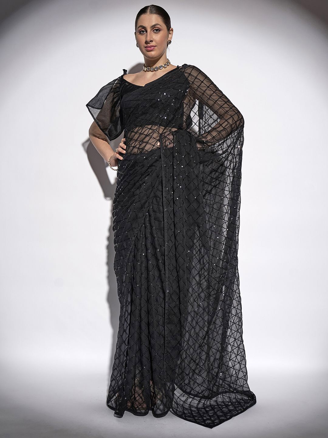

Ishin Geometric embroidered Beads and Stones Saree, Black