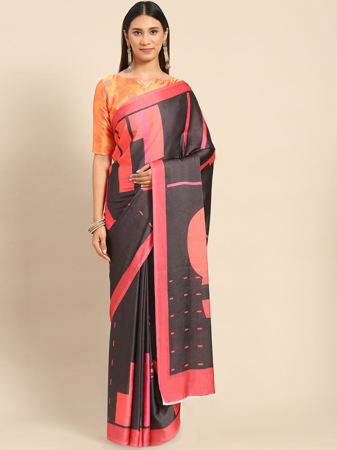 

Ishin Abstract Printed Saree, Black
