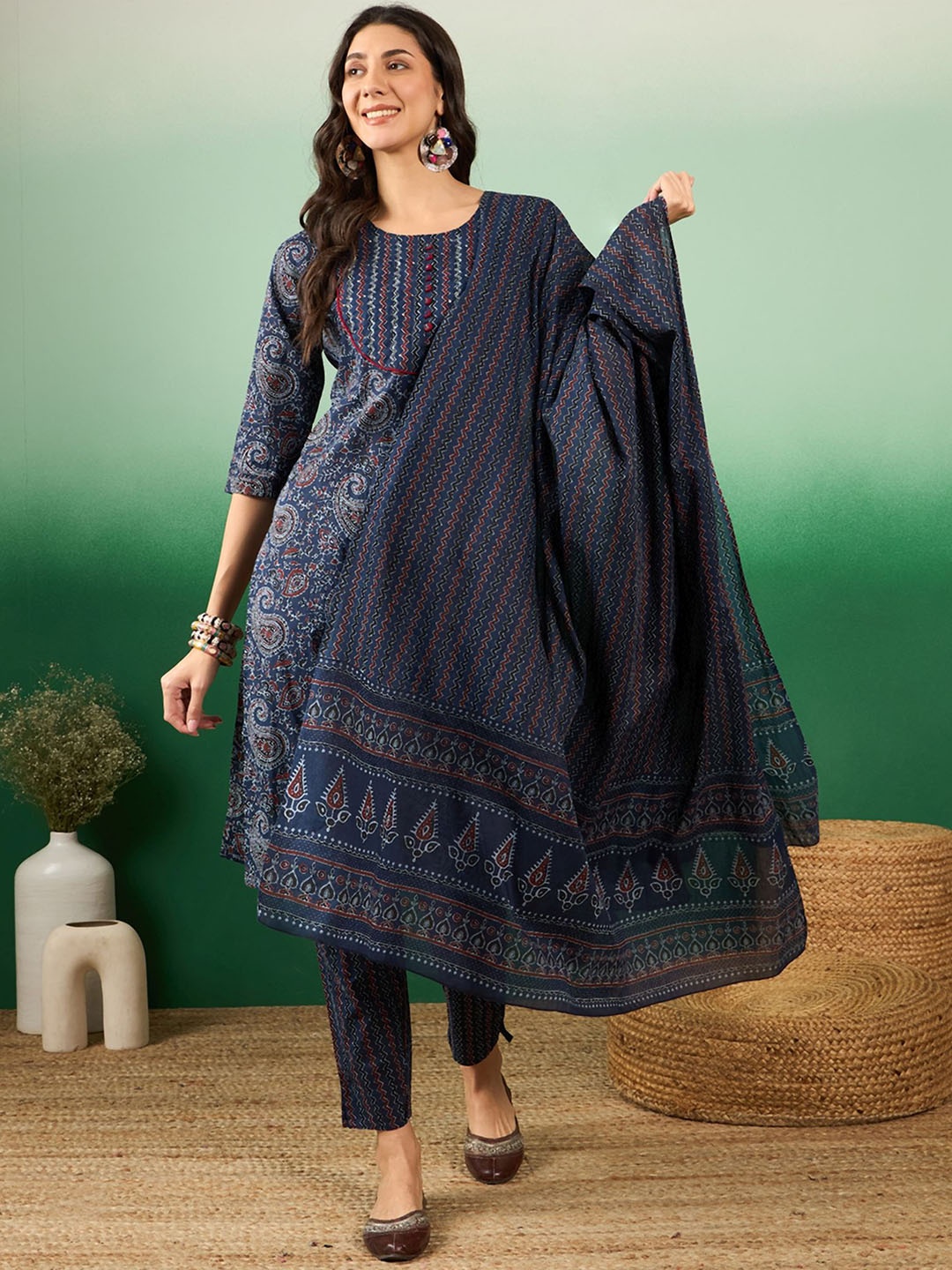 

Sangria Ethnic Motifs Printed Gotta Patti Pure Cotton Kurta with Trousers & With Dupatta, Navy blue