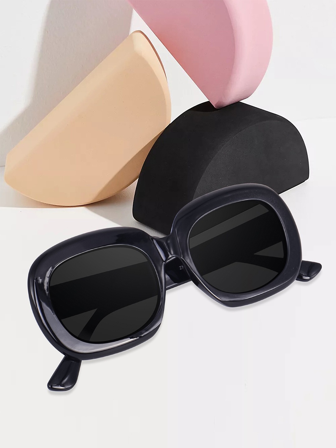 

Peter Jones Eyewear Unisex Oversized Sunglasses with Polarised Lens 3364B, Black