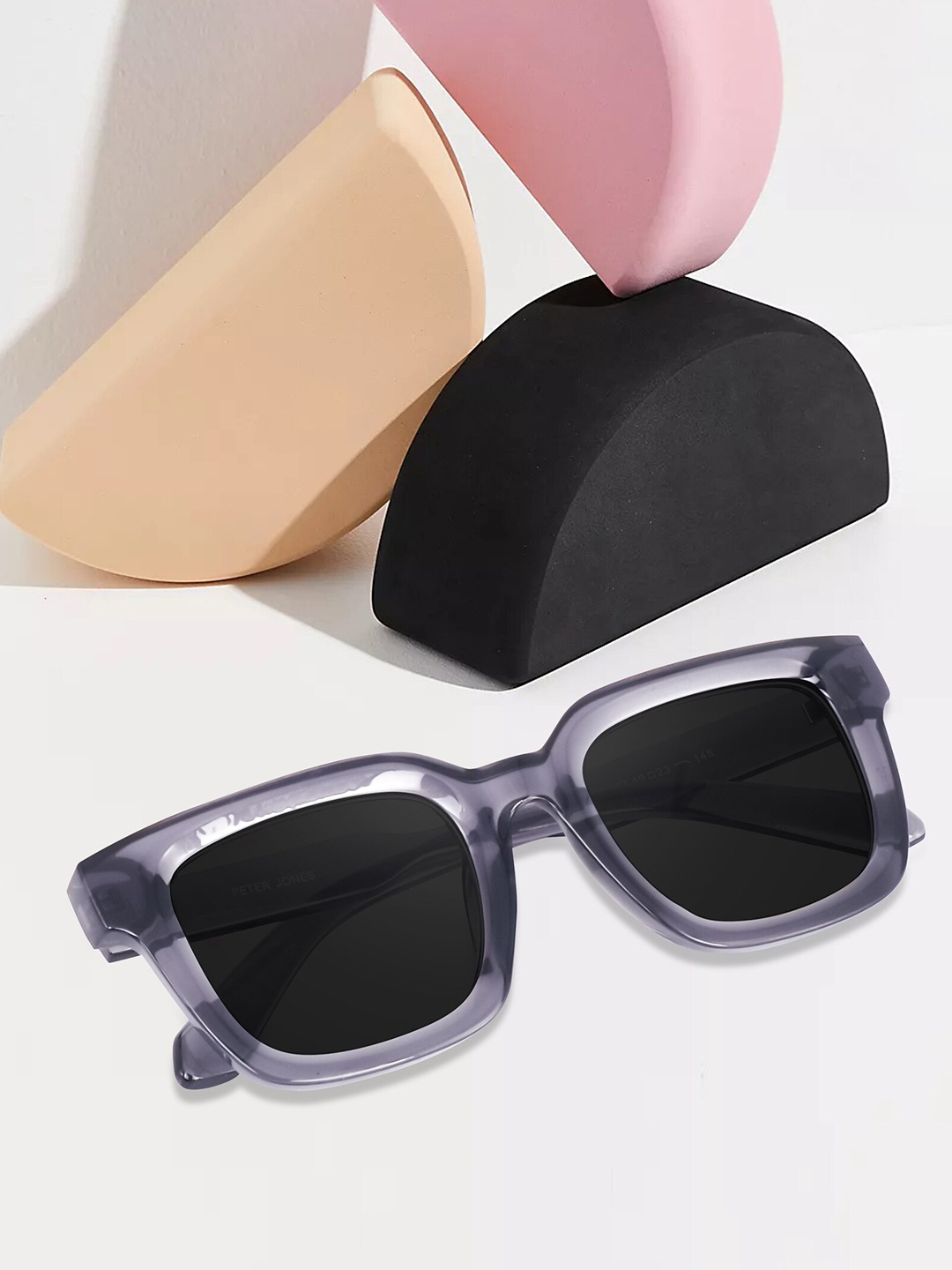 

Peter Jones Eyewear Unisex Oversized Sunglasses with Polarised Lens 3803GT, Black
