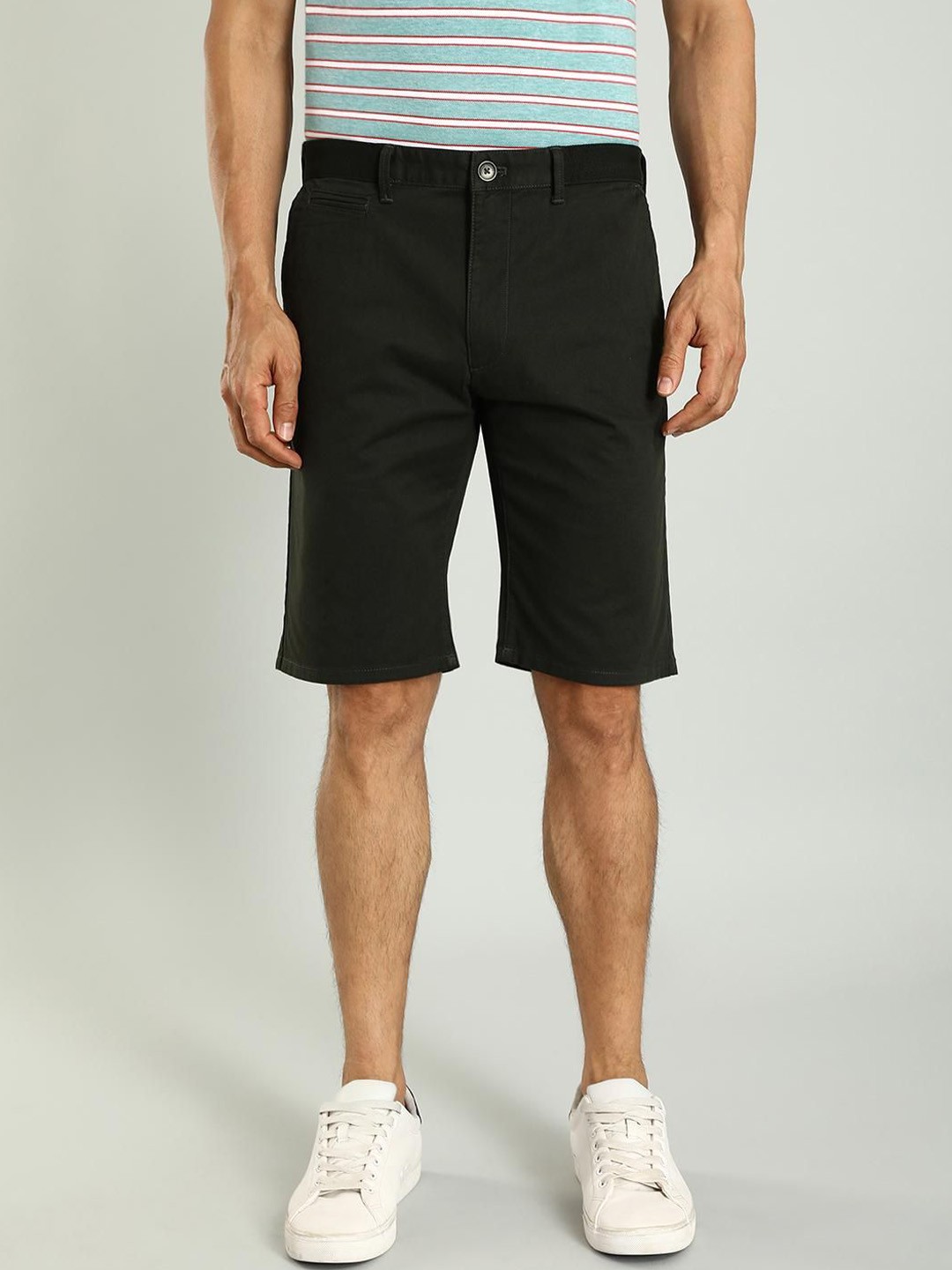 

Indian Terrain Men Slim Fit Mid-Rise Pure Cotton Chino Shorts, Green