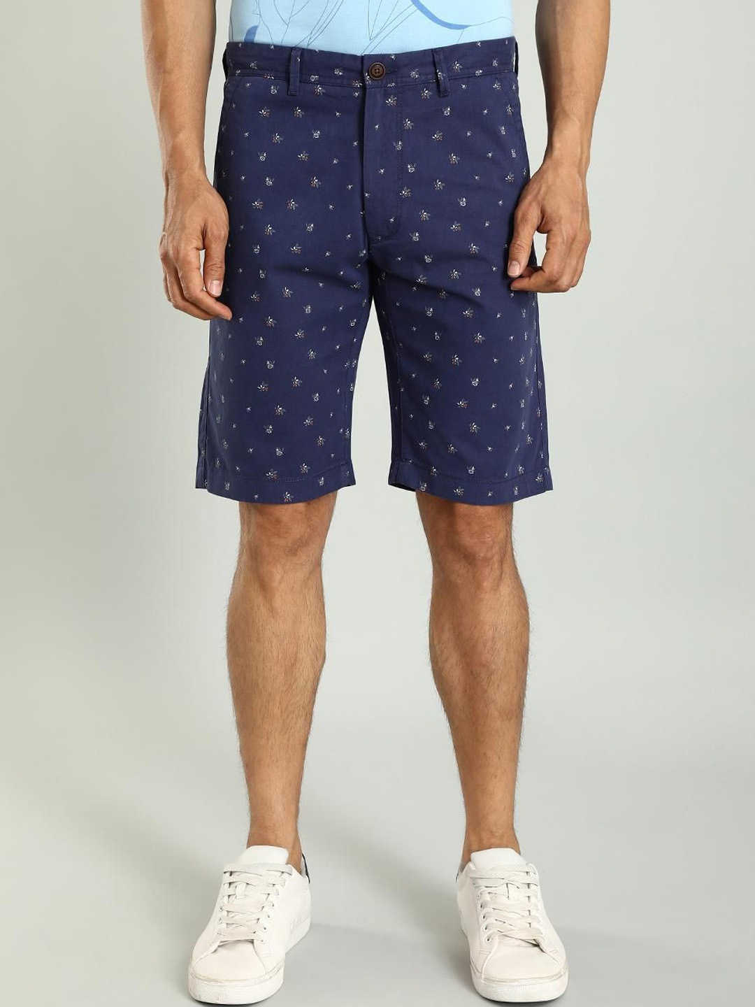 

Indian Terrain Men Floral Printed Slim Fit Mid-Rise Regular Cotton Shorts, Blue