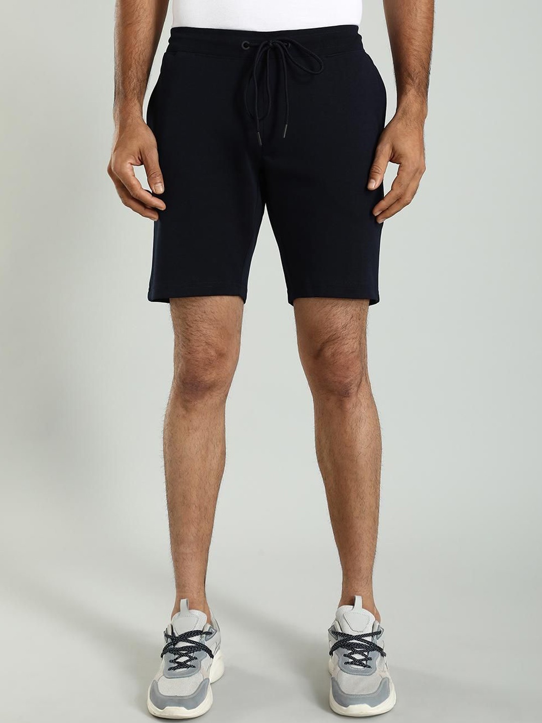 

Indian Terrain Men Mid-Rise Regular Shorts, Blue