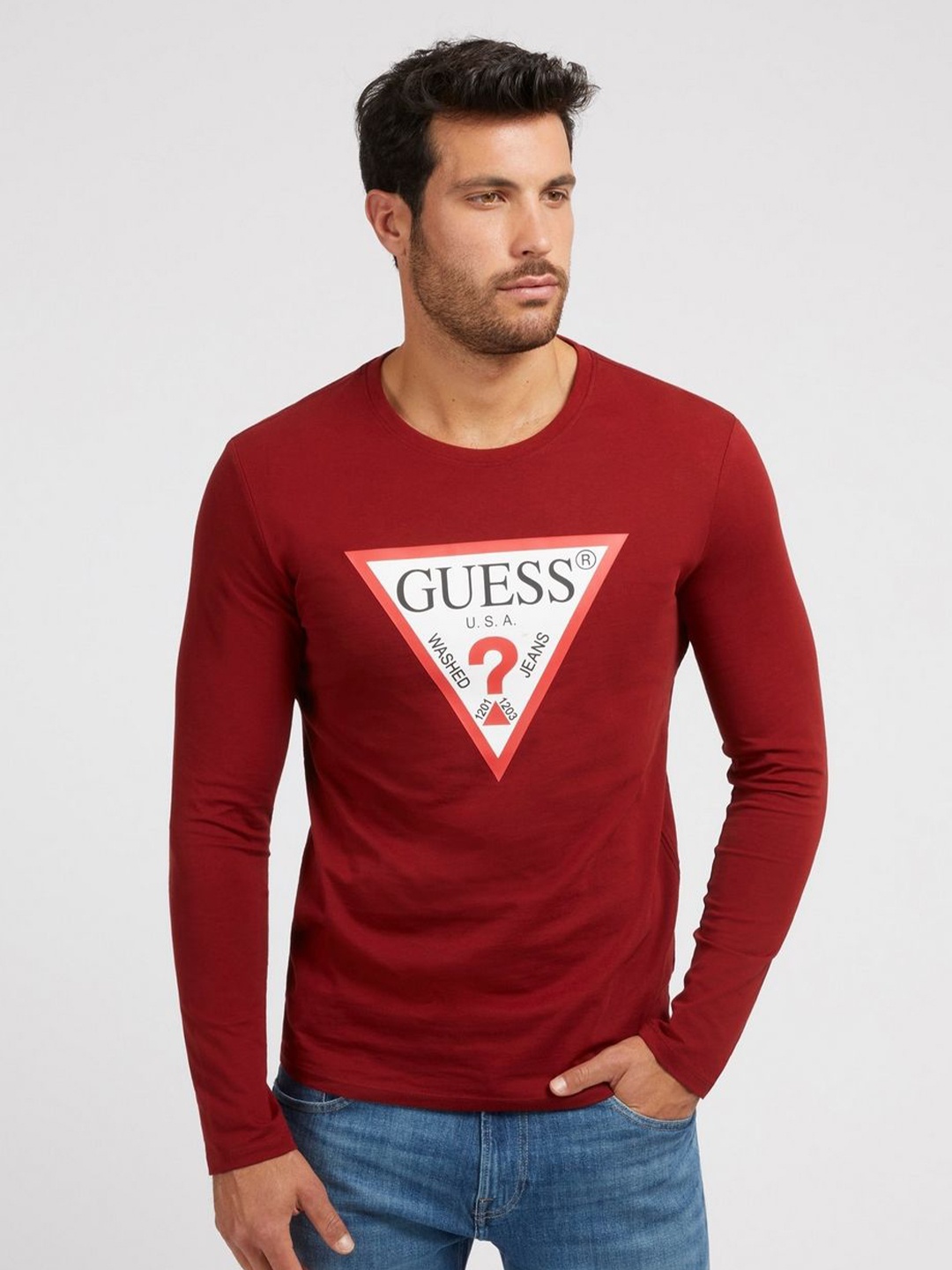 

GUESS Men High Neck Extended Sleeves Pockets T-shirt, Red