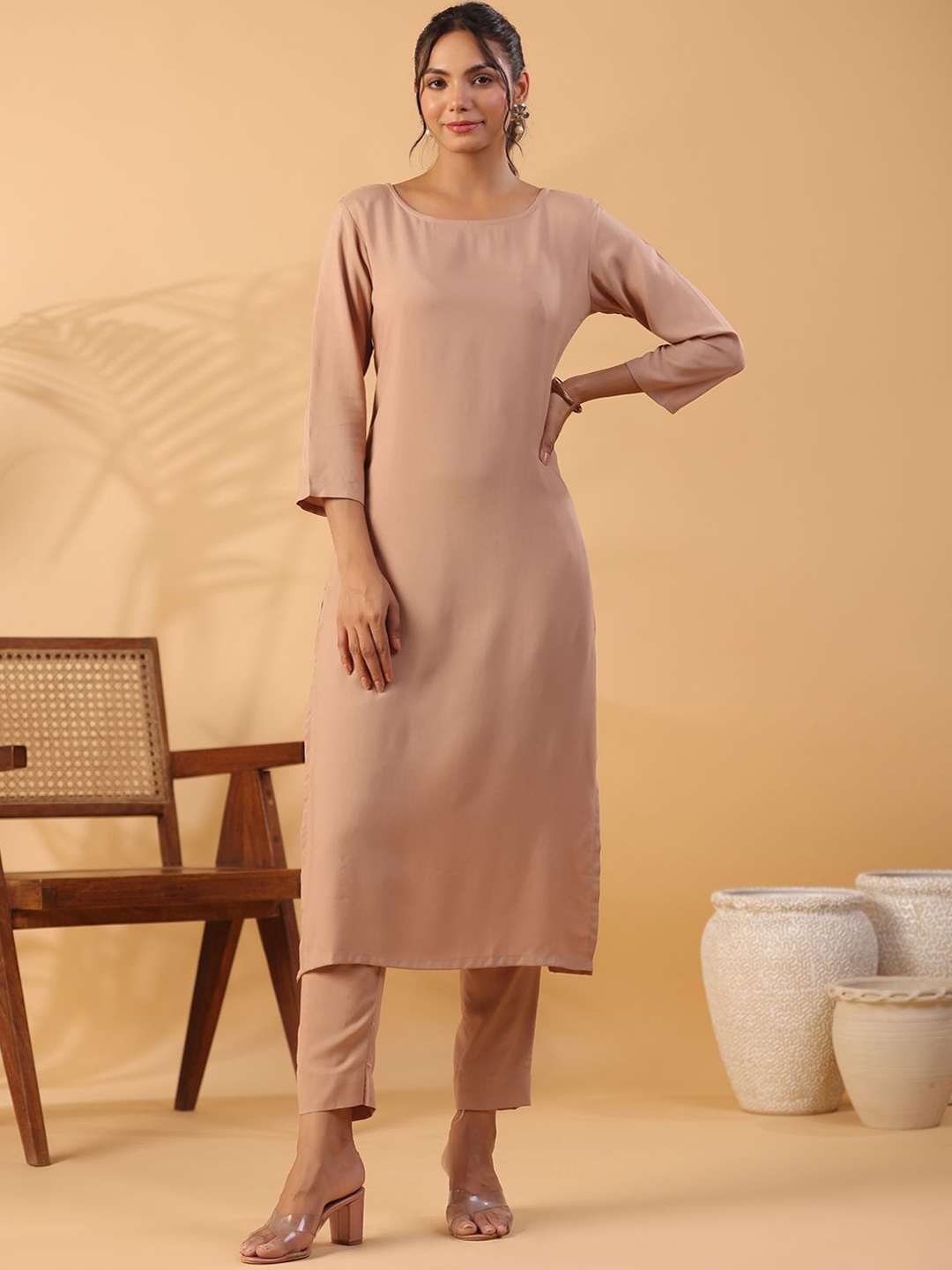

KALINI Straight Kurta with Trousers, Peach