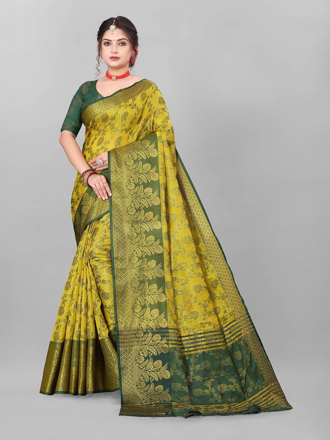 

MAGNEITTA Woven Design Zari Organza Banarasi Saree, Green