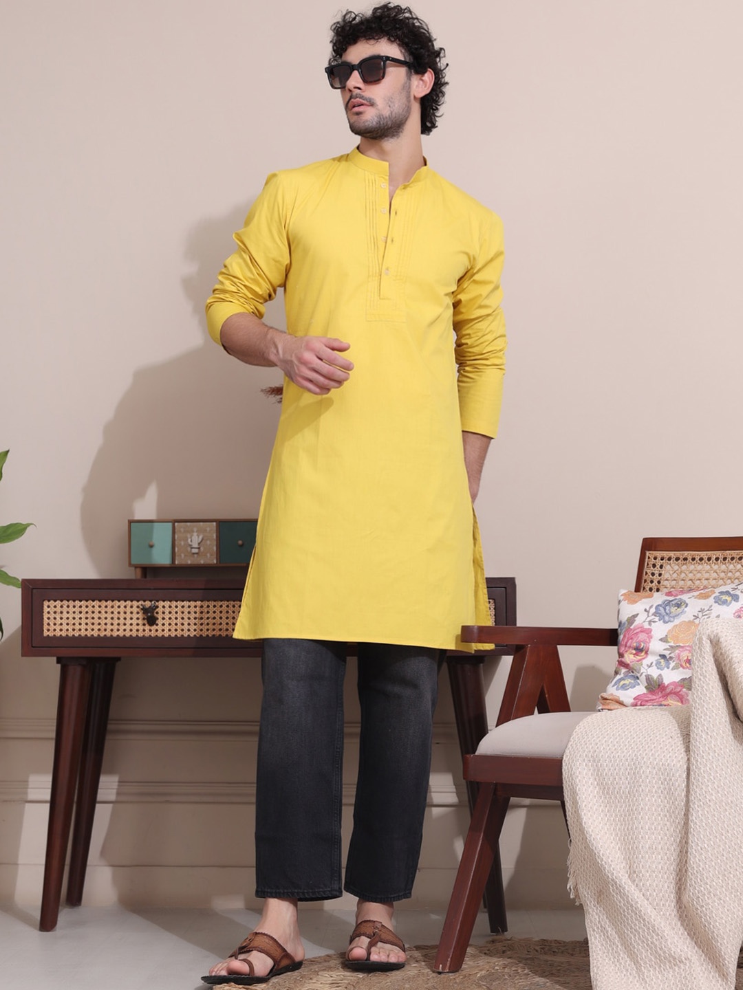 

MIDAV Mandarin Collar Cotton Straight Kurta, Yellow
