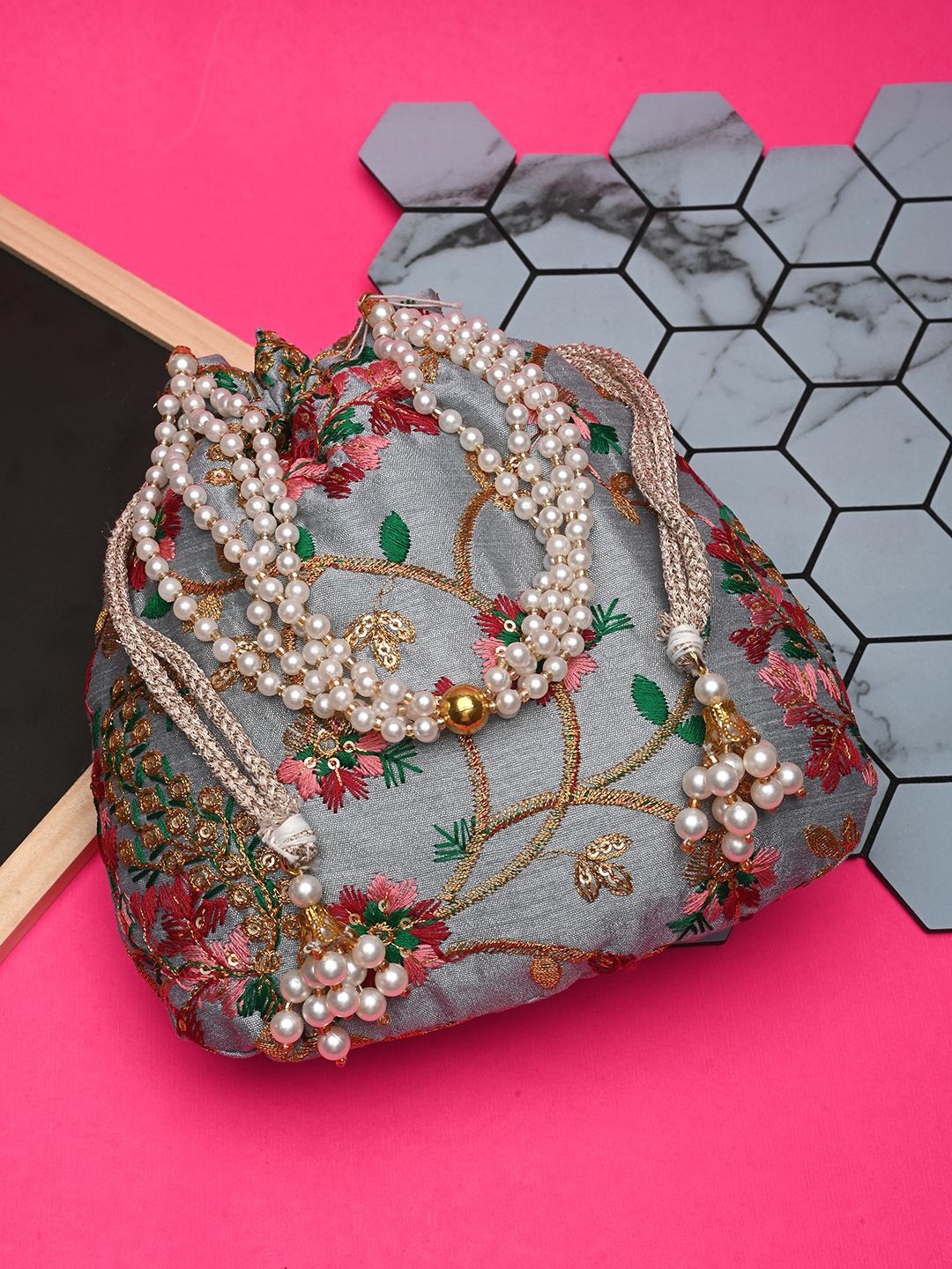 

DRASTR Embroidered Potli Clutch, White