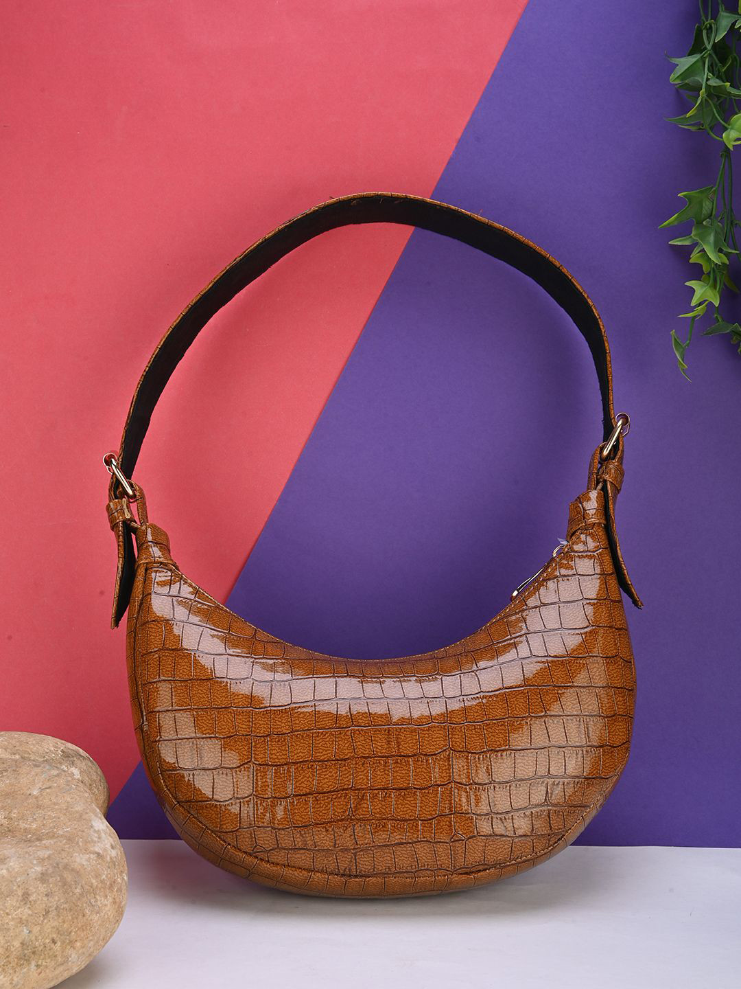 

DRASTR Textured Structured Hobo Bag, Brown