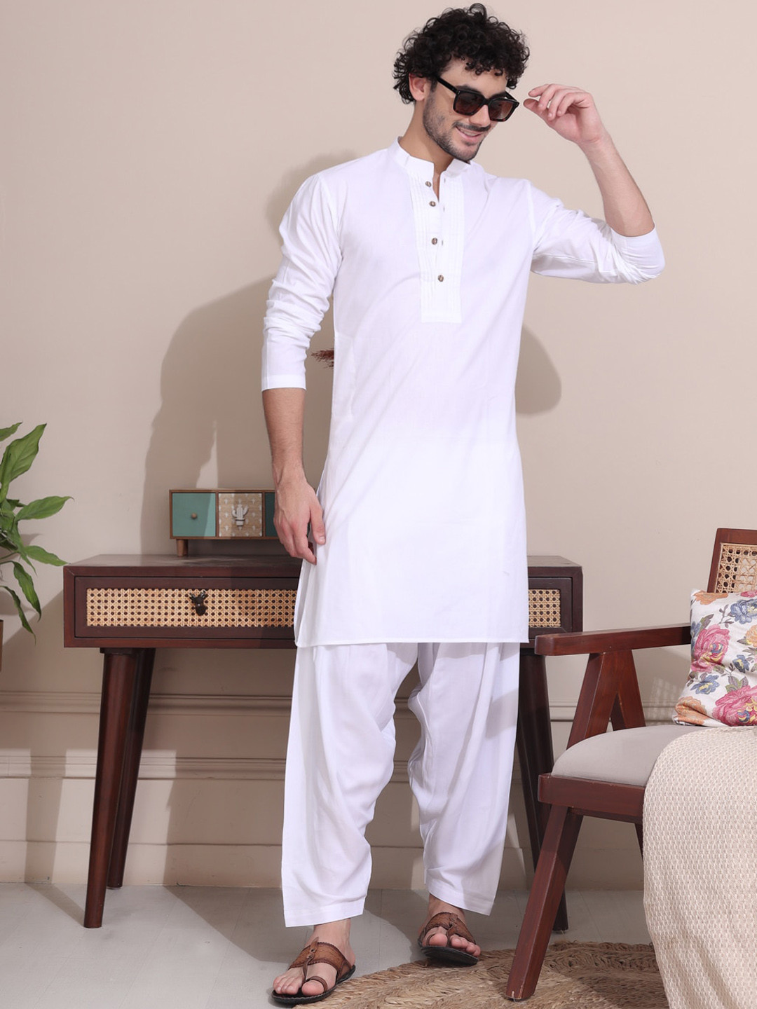 

MIDAV Mandarin Collar Straight Cotton Kurta, White