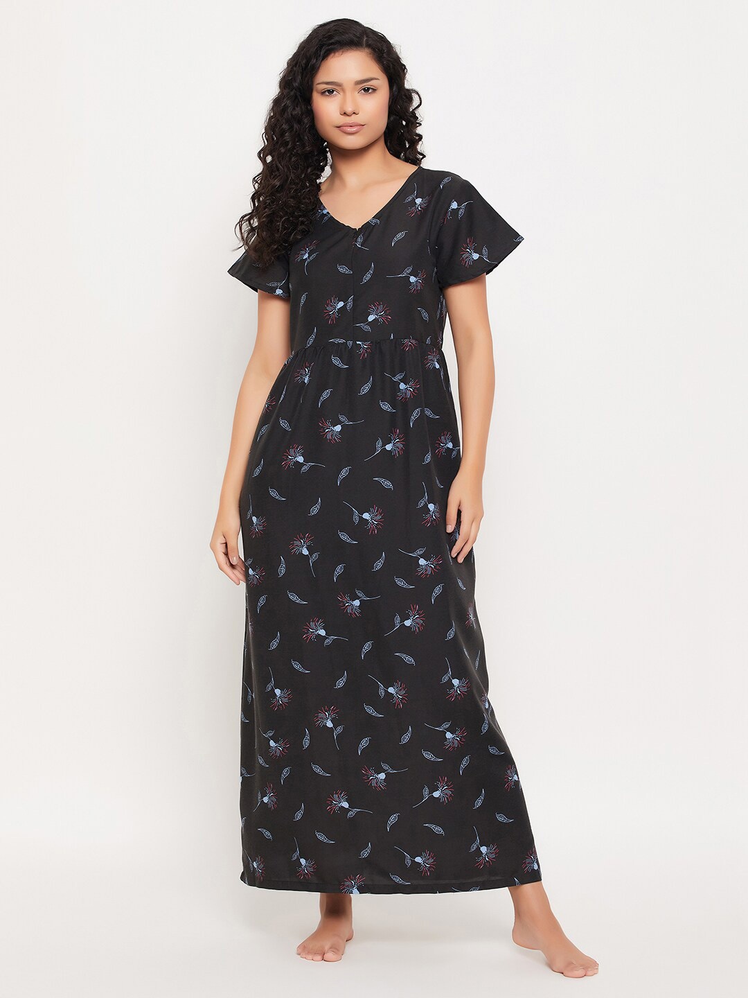 

Clovia Floral Printed Maxi Regular Nightdress, Black