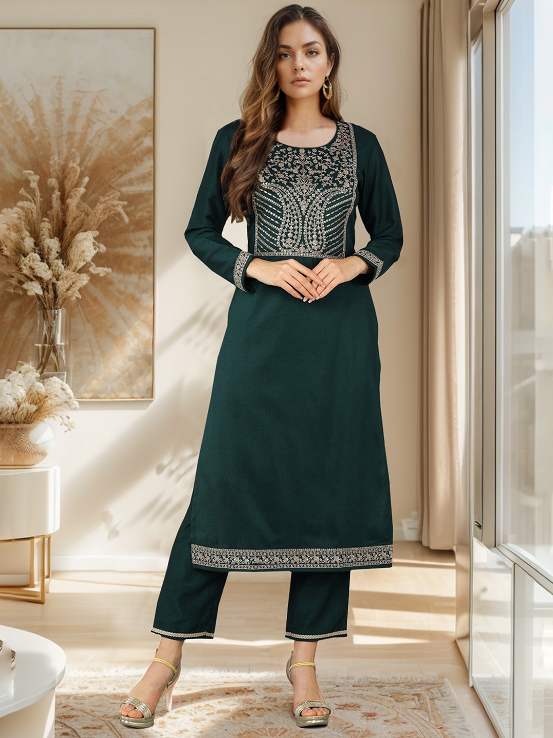 

KALINI Round Neck Geometric Yoke Design Round Neck Kurta, Green