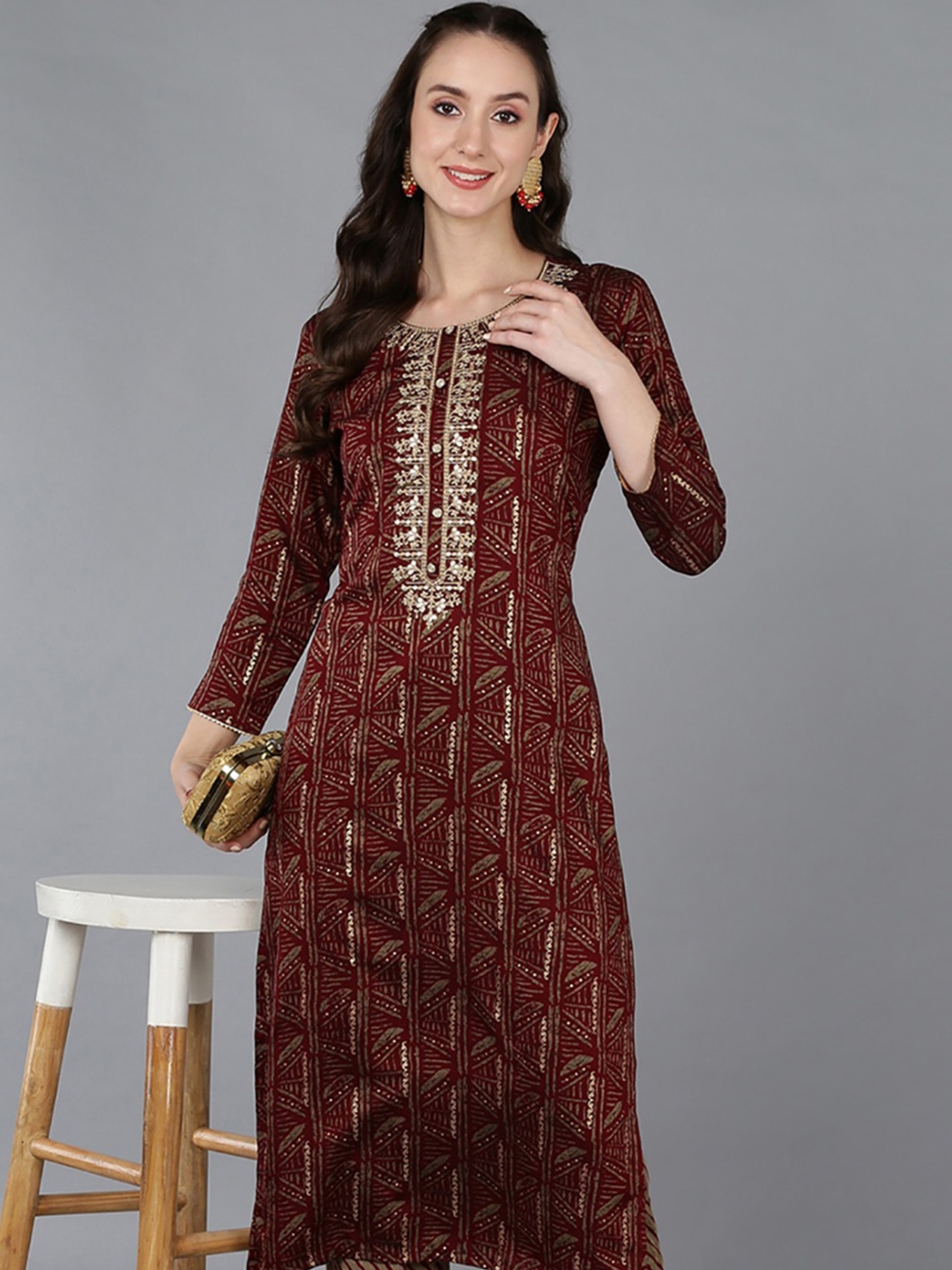 

KALINI Geometric Printed Sequinned Straight Kurta, Maroon