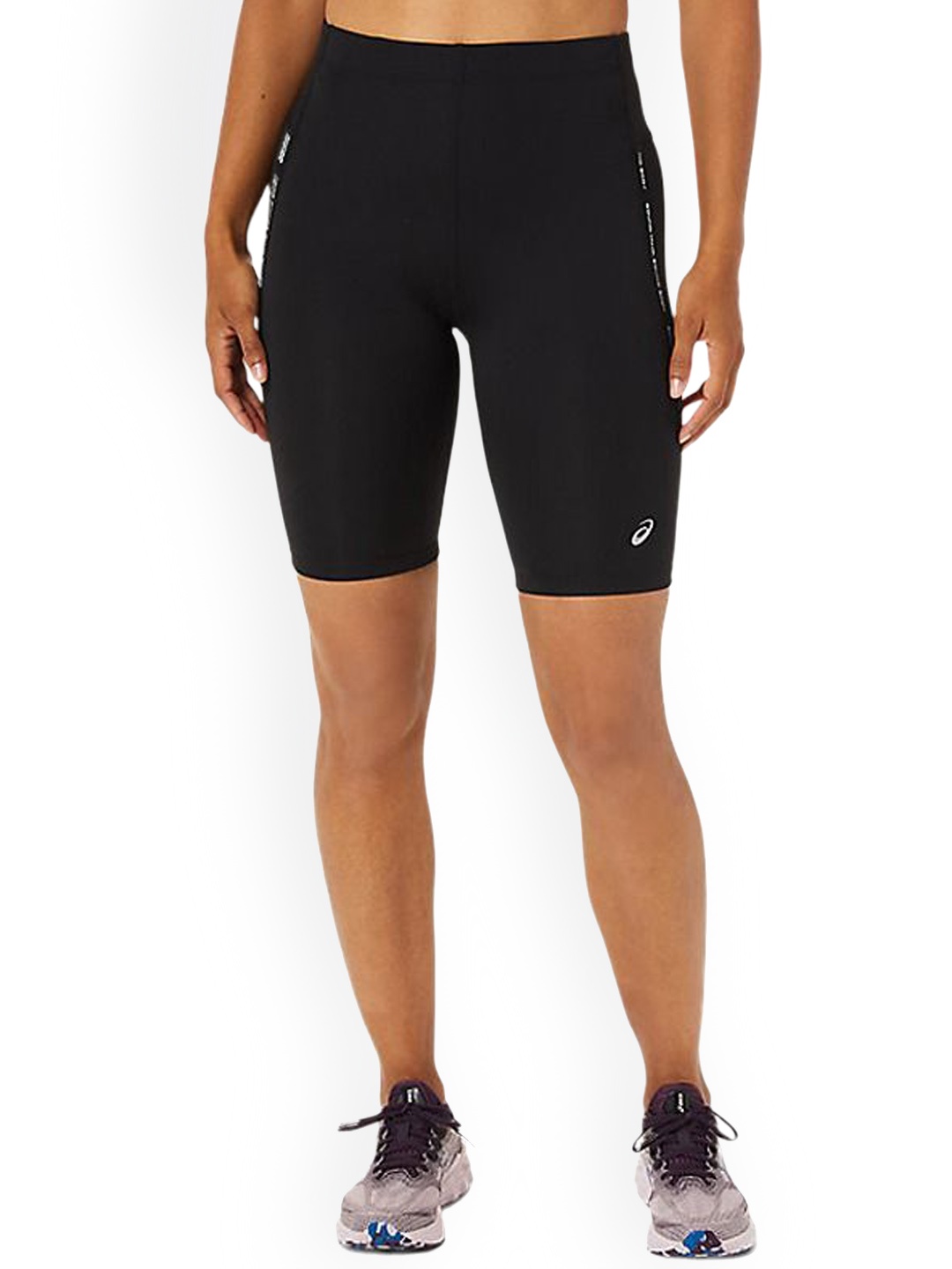 

ASICS RACE SPRINTER Women Skinny Fit Shorts, Black