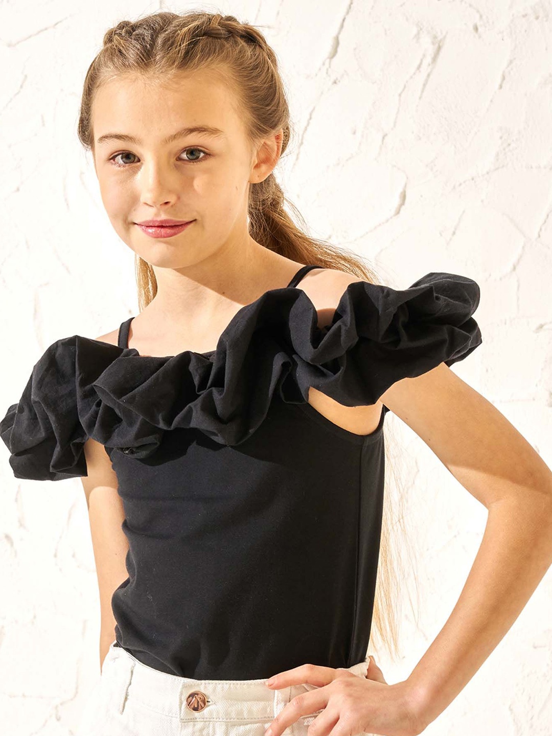 

Angel & Rocket Kids Girls Solid Shoulder Strap Sleeveless Top, Black