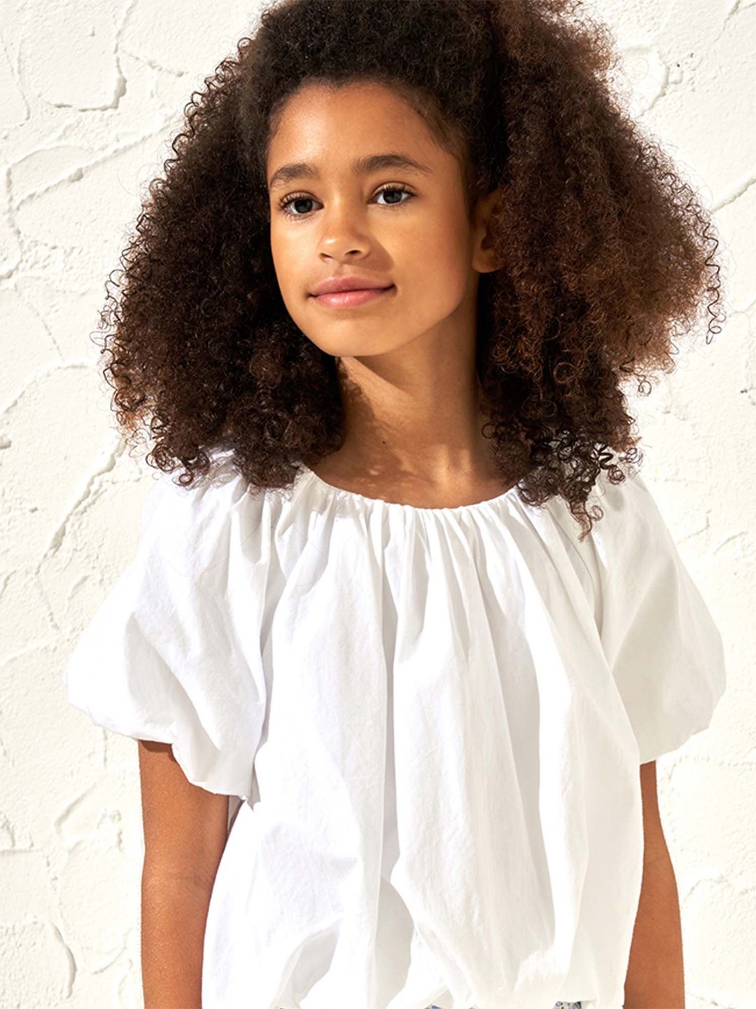 

Angel & Rocket Kids Girls Solid Round Neck Crop Top, White