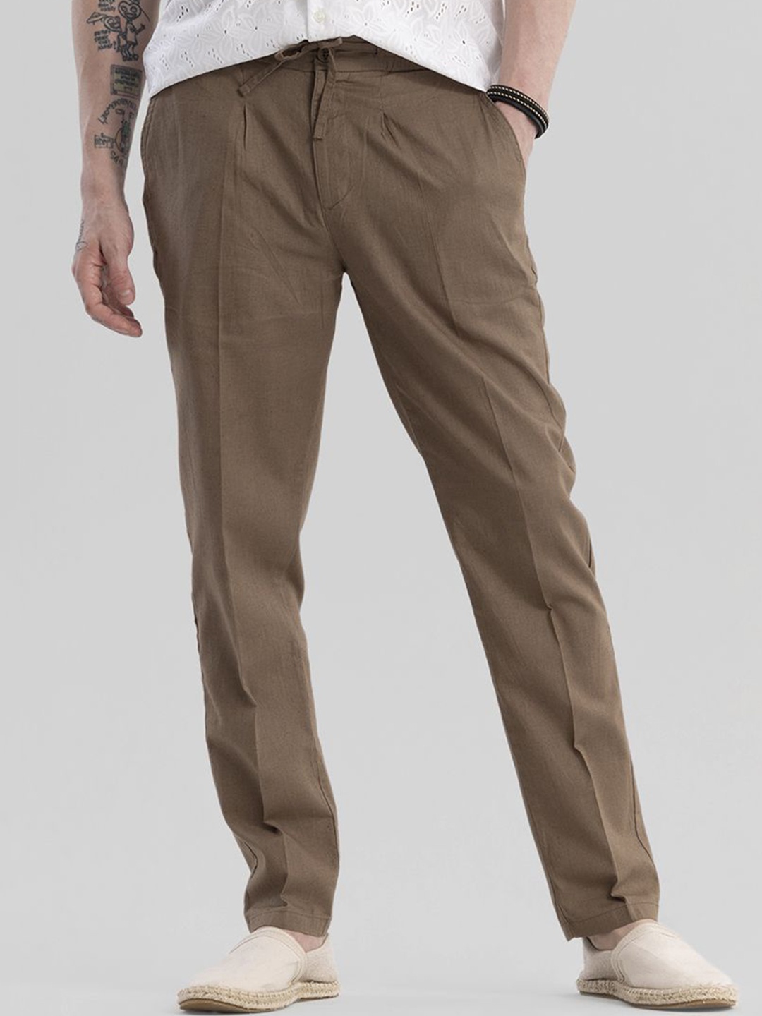 

Snitch Men Classic Brown Slim Fit Mid-Rise Cotton Trousers