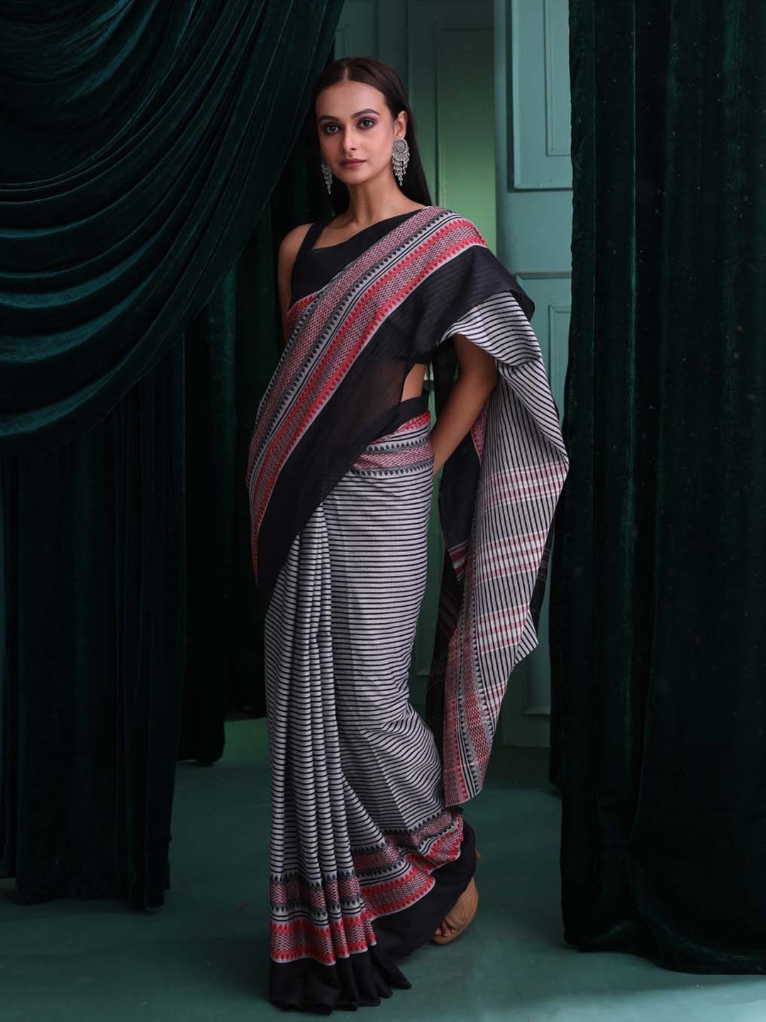 

Indethnic Woven Design Pure Cotton Taant Saree, Black