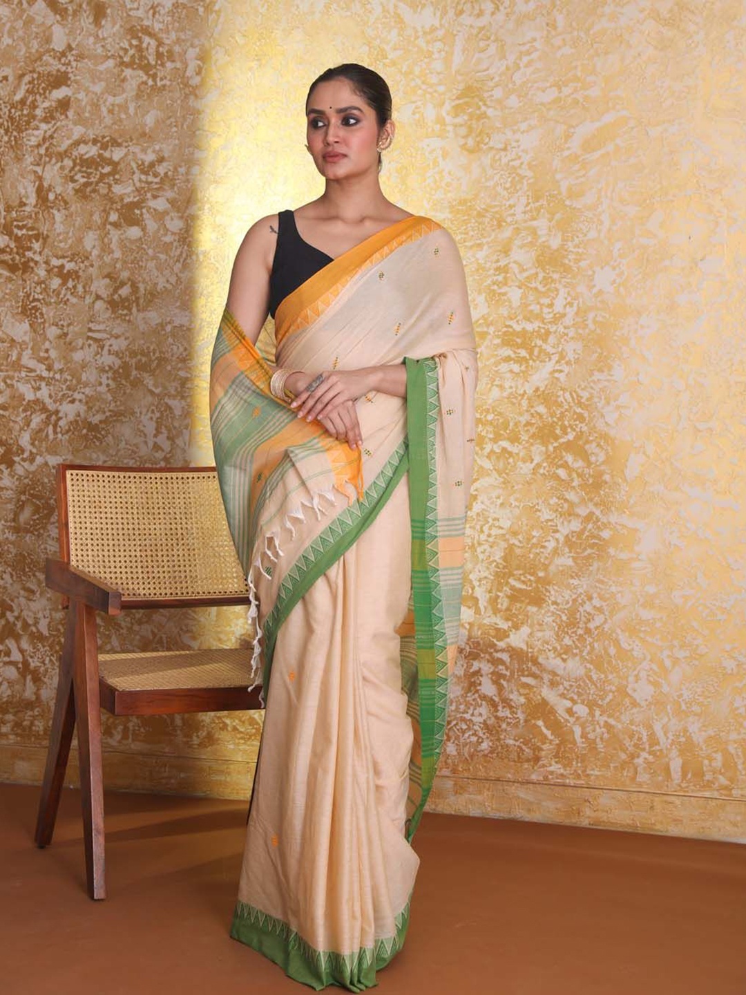 

Indethnic Ethnic Motifs Pure Cotton Taant Saree, Beige