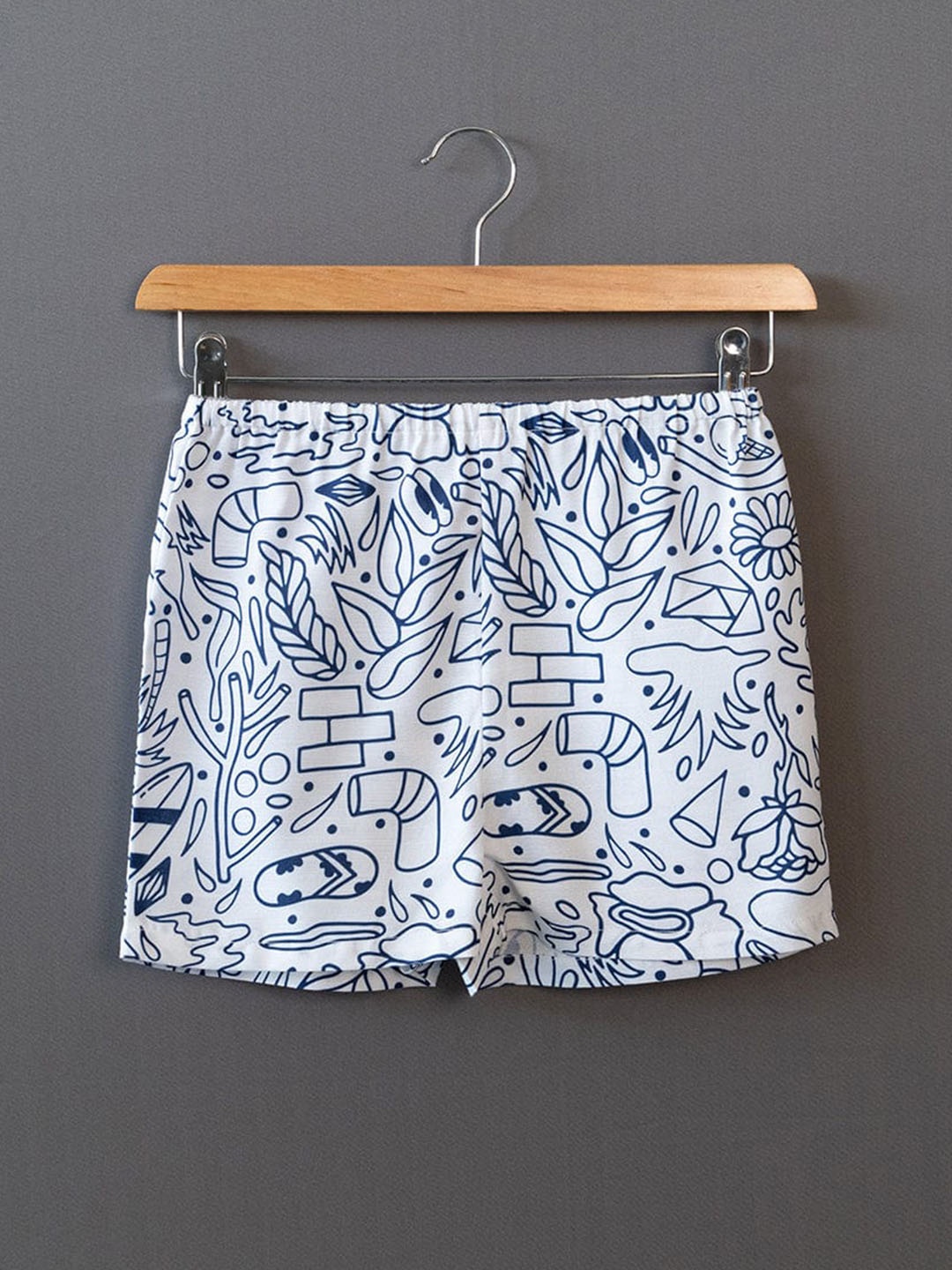 

The Lion and The Fish Boys Abstract Printed Mid-Rise Shorts, White