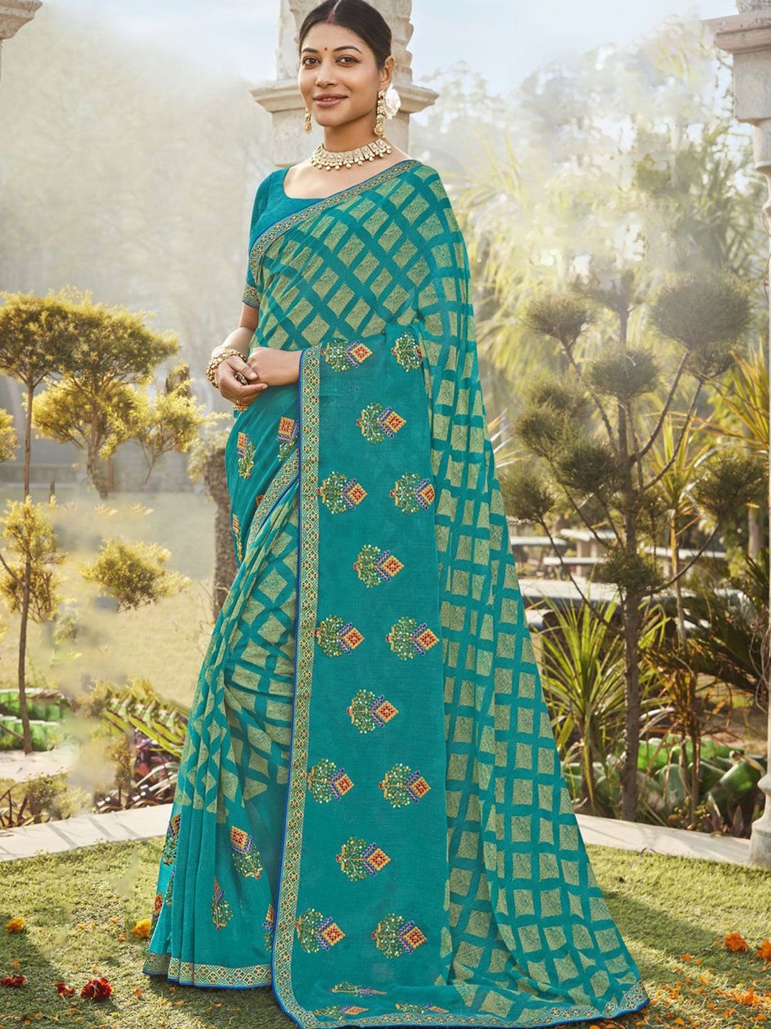 

Laxmipati Checked Embroidered Block Print Saree, Turquoise blue