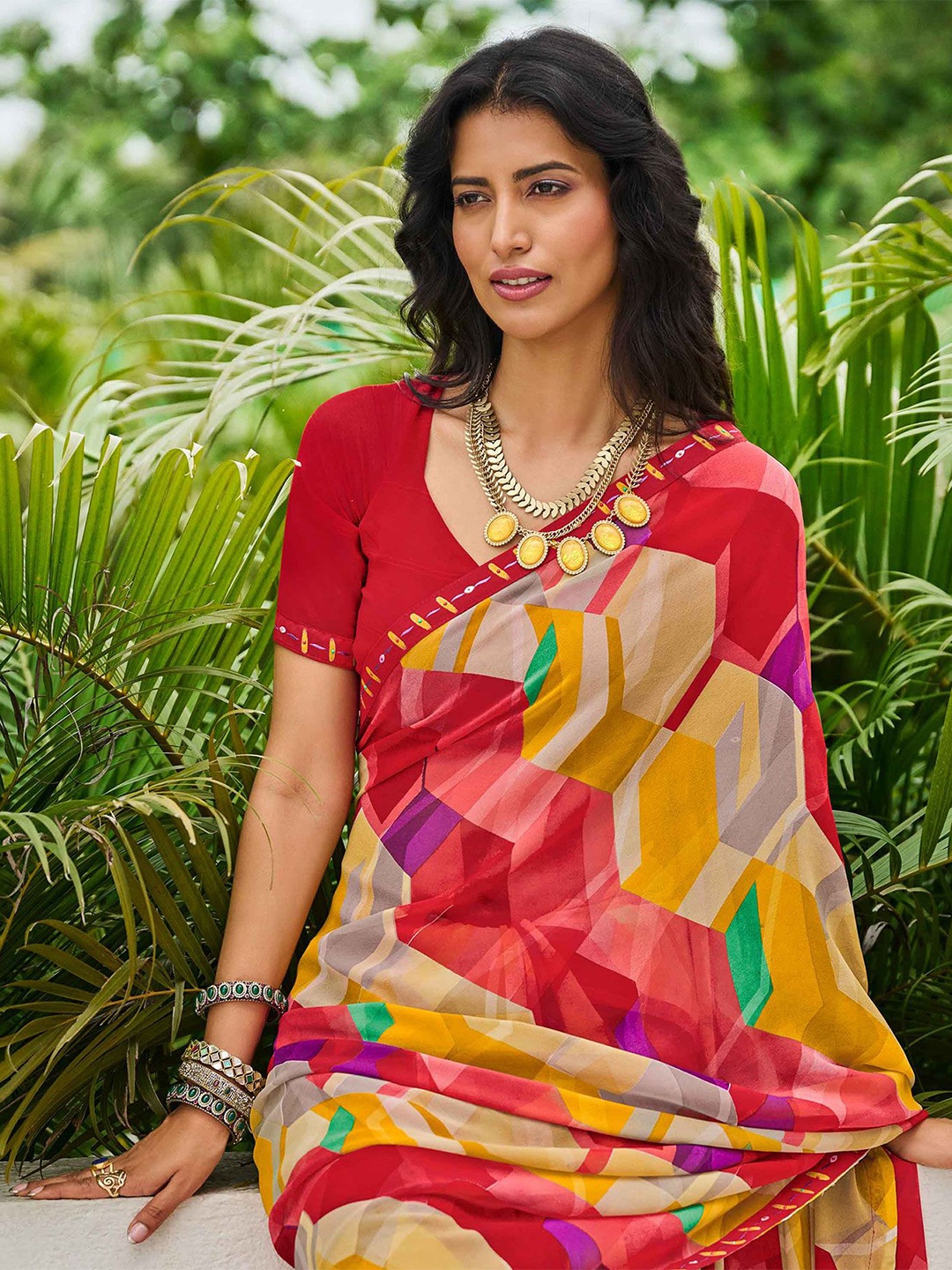 

Laxmipati Embellished Beads and Stones Saree, Red