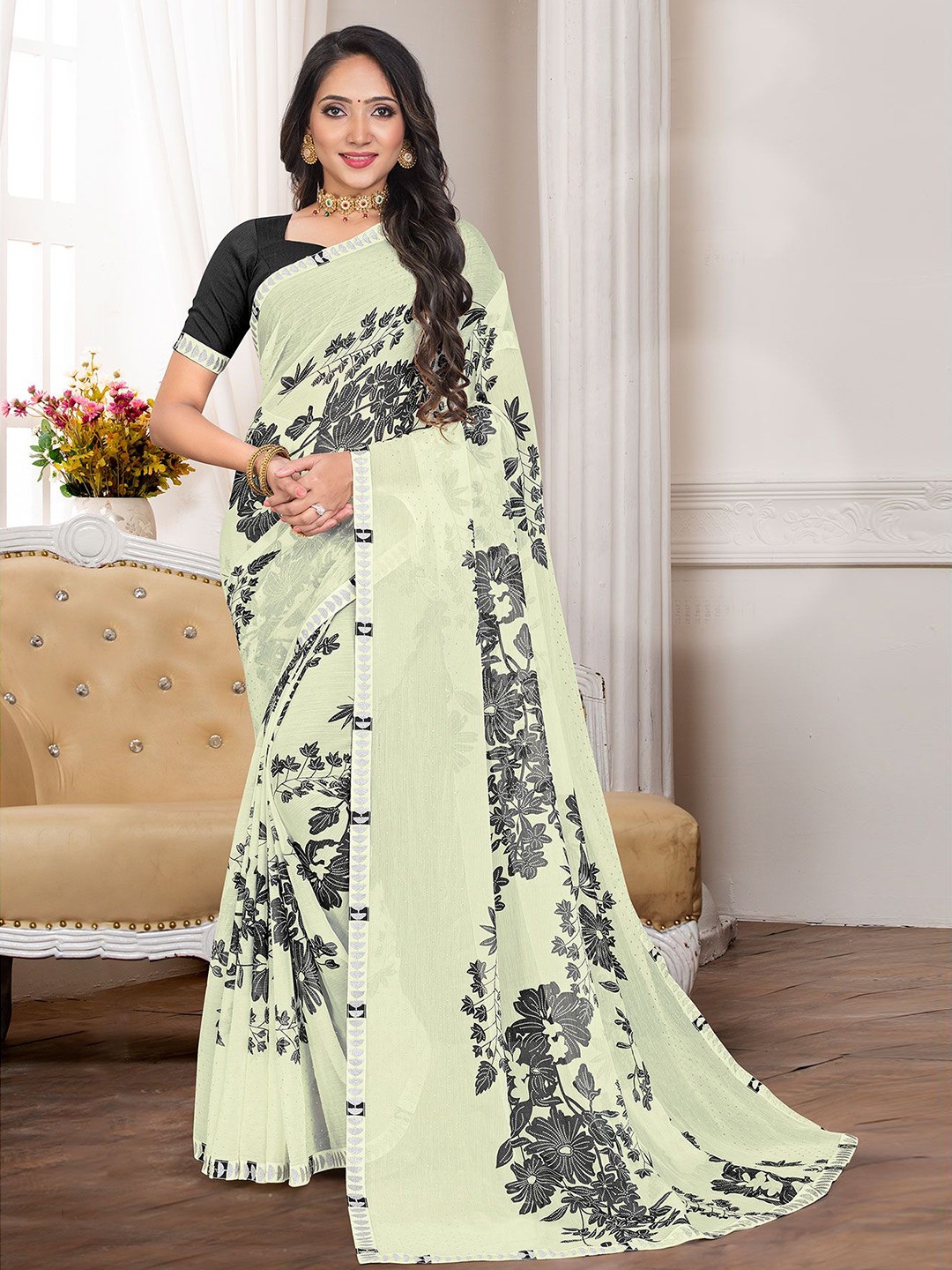 

Laxmipati Floral Mukaish Saree, Cream