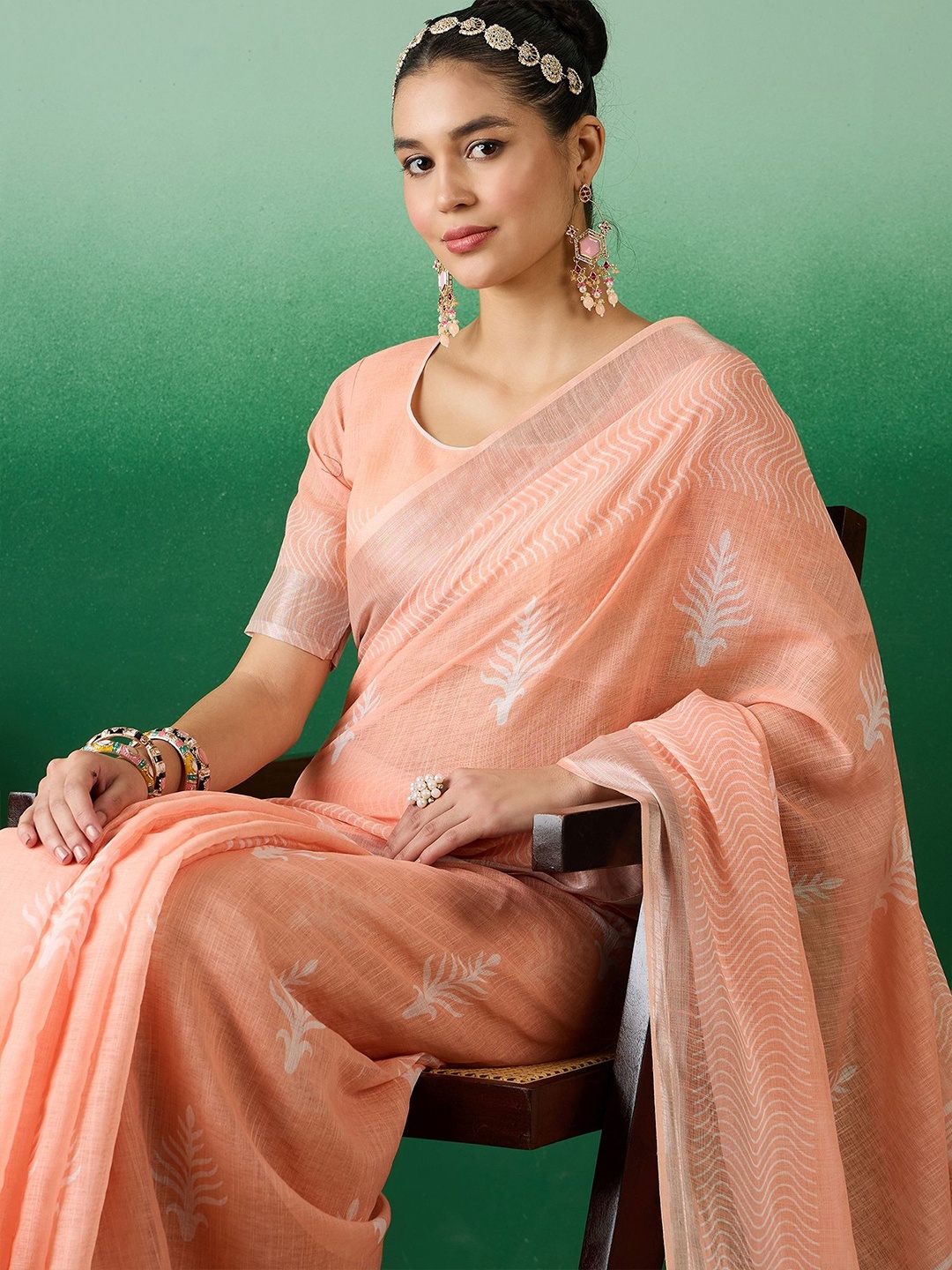 

Sangria Ethnic Motifs Pure Linen Sarees, Peach